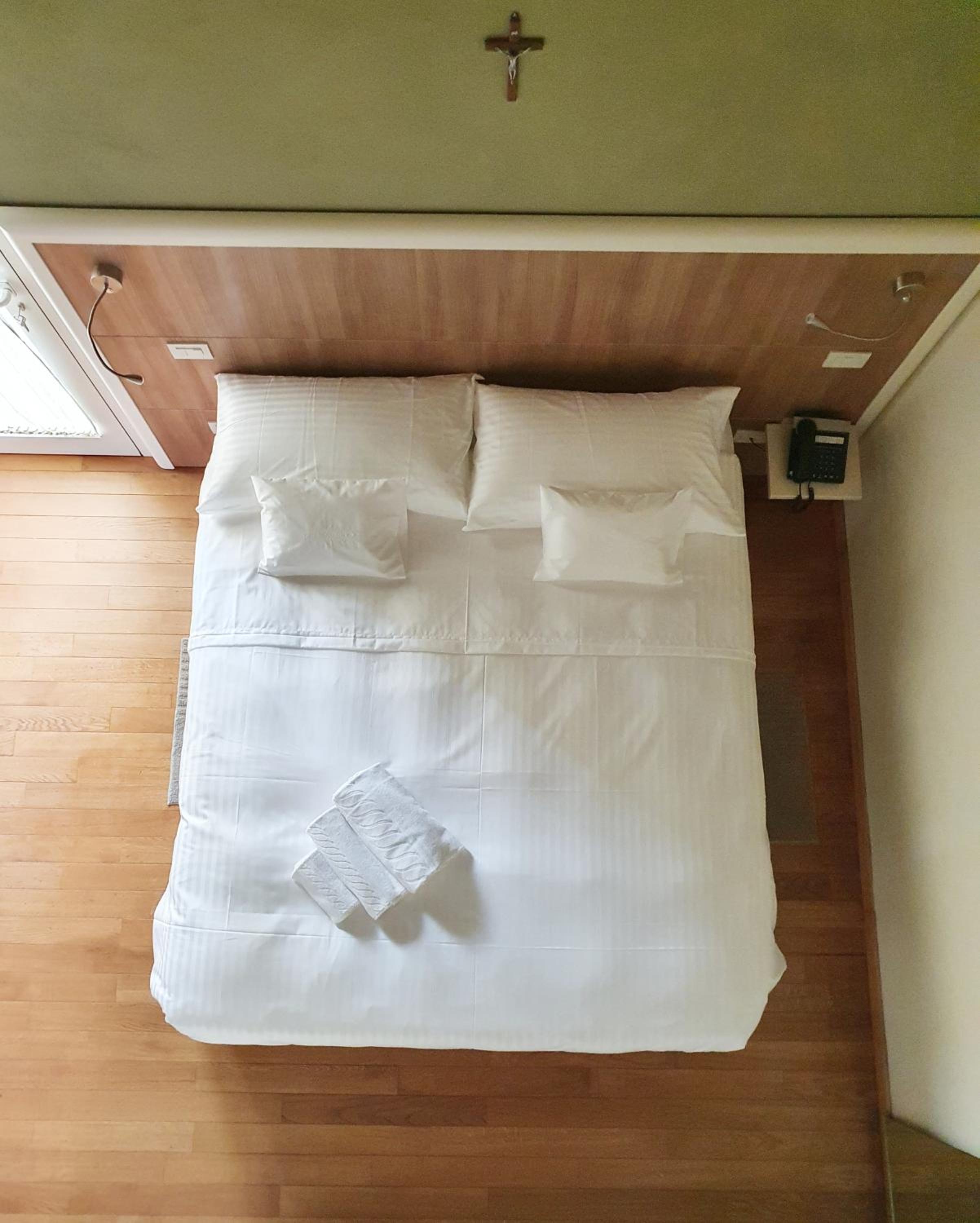 Deluxe Quadruple Room with Pool Acces photo 2