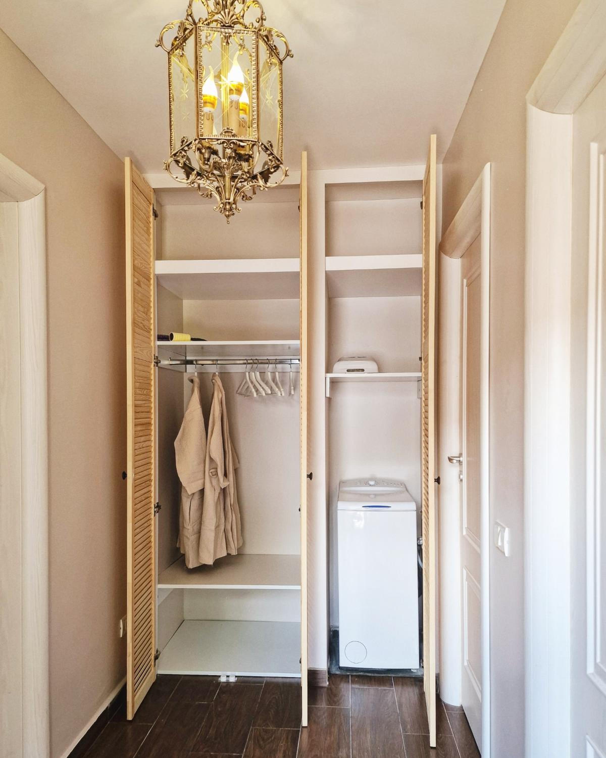 One-Bedroom Apartment - Photo 104