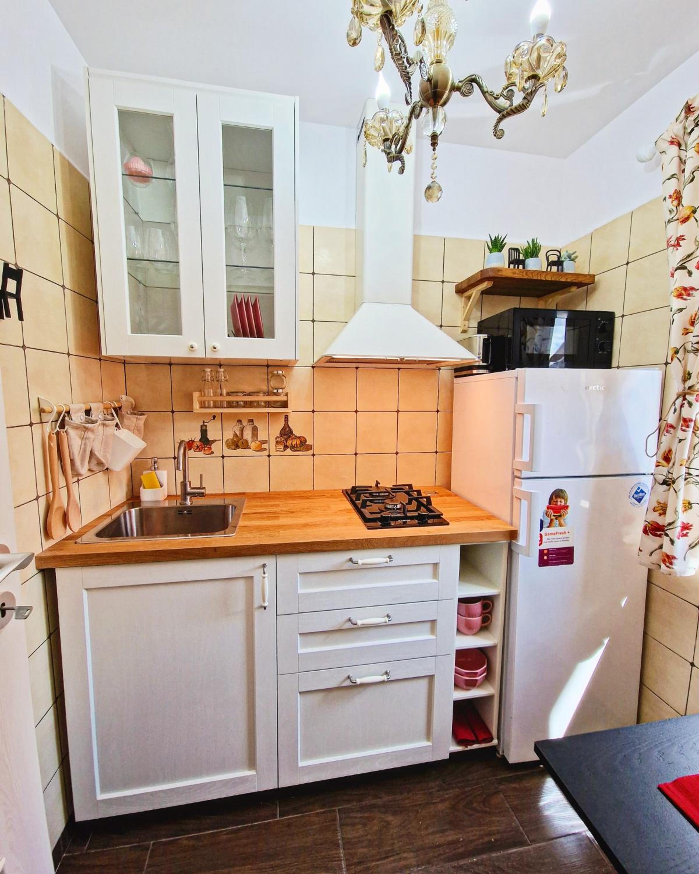 One-Bedroom Apartment - Photo 102