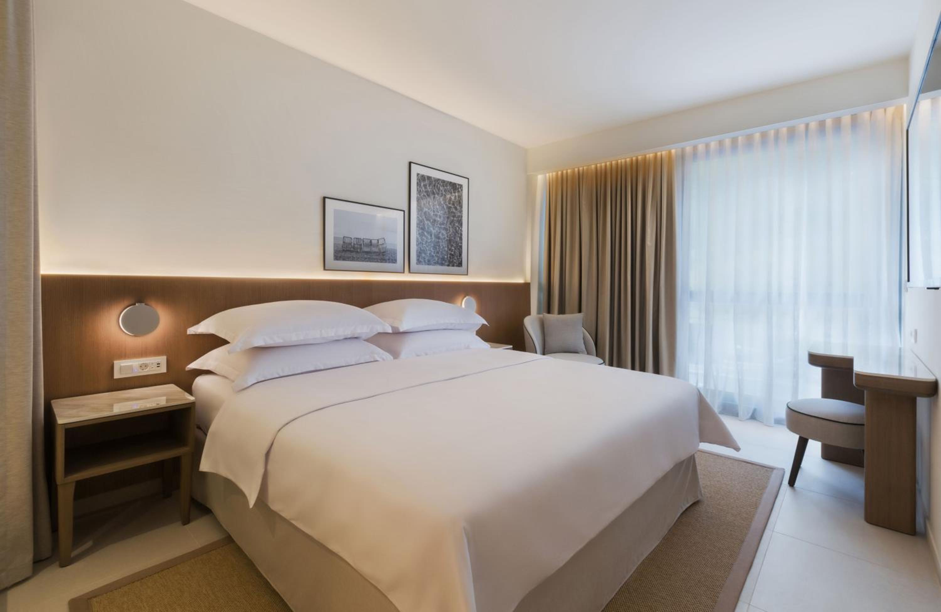 Standard Double Room - Photo 1