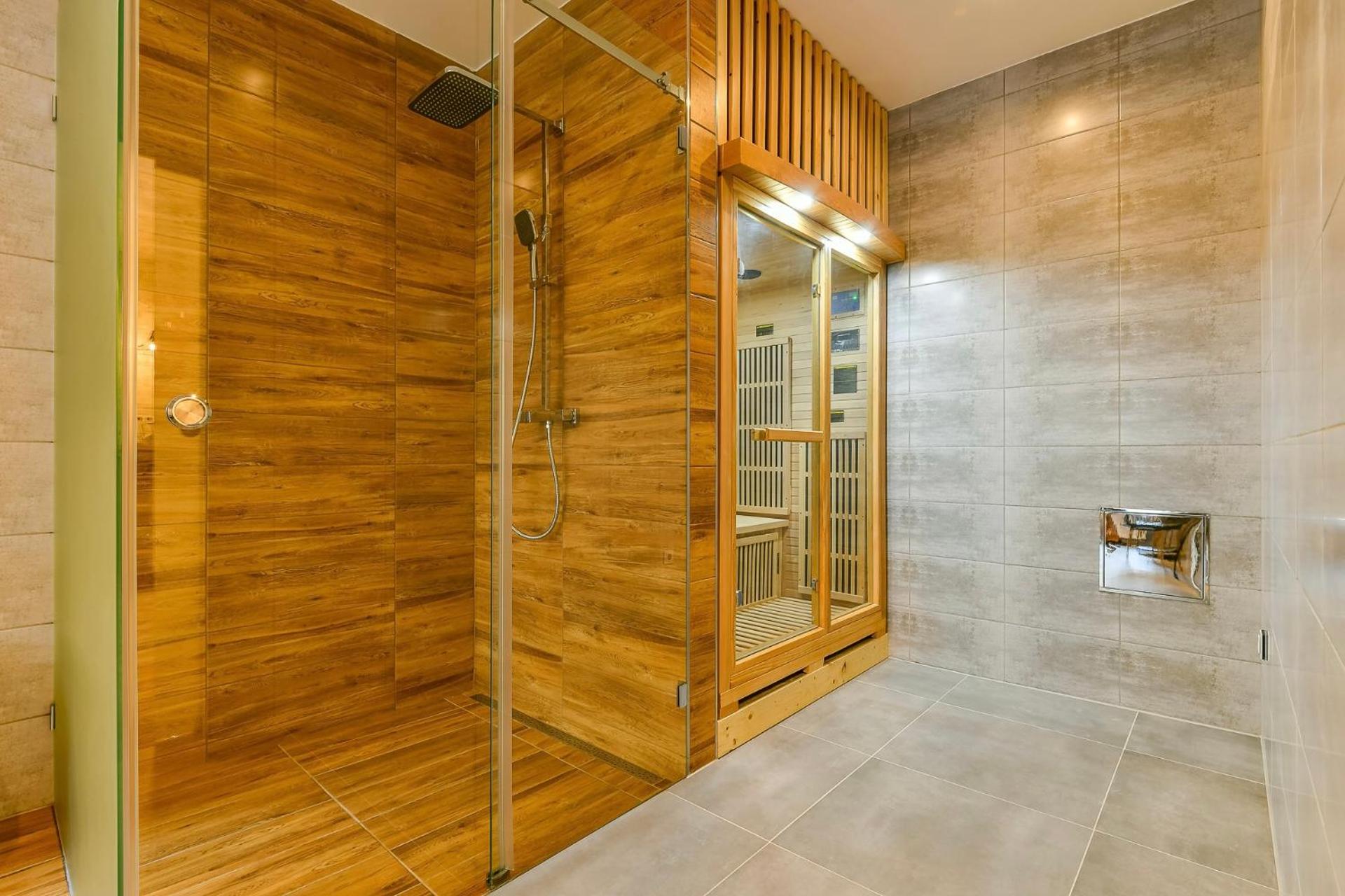 Apartment with Sauna - Photo 9