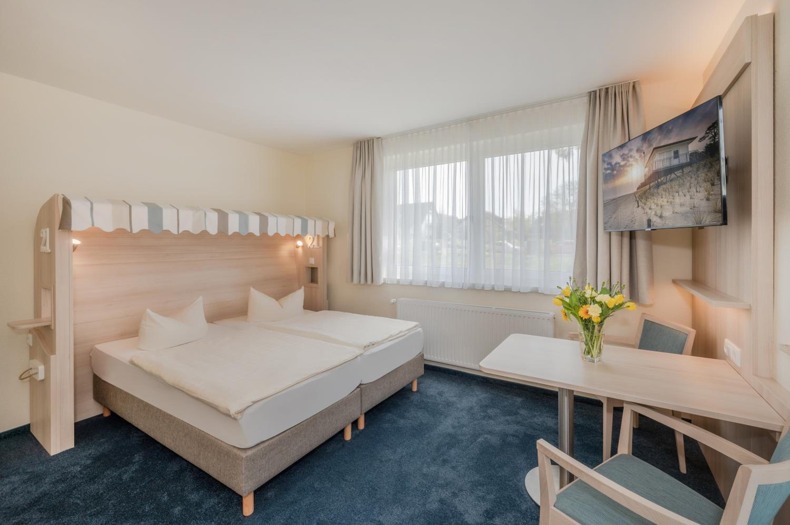 Comfort Double Room (with Terrace or Balcony) - Photo 11