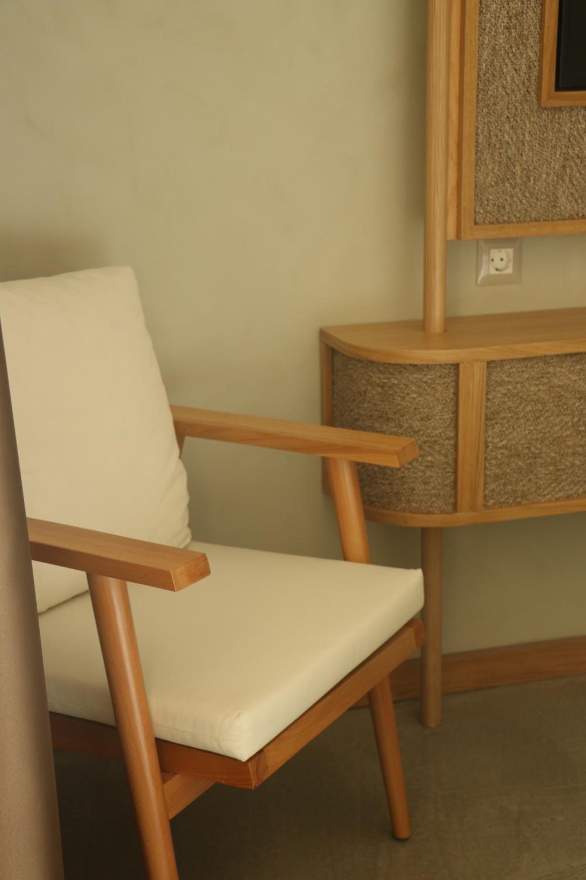 Standard Double or Twin Room photo 3
