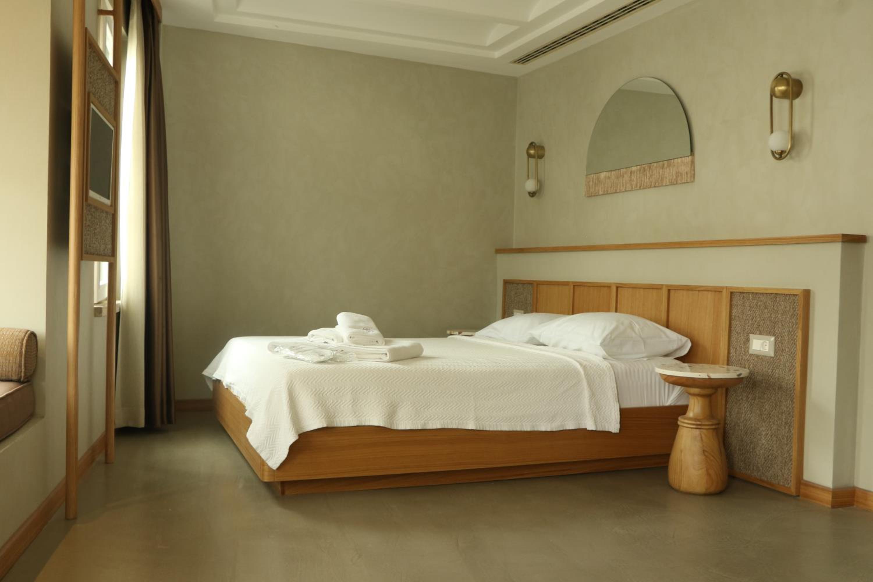 Deluxe Triple Room photo 2