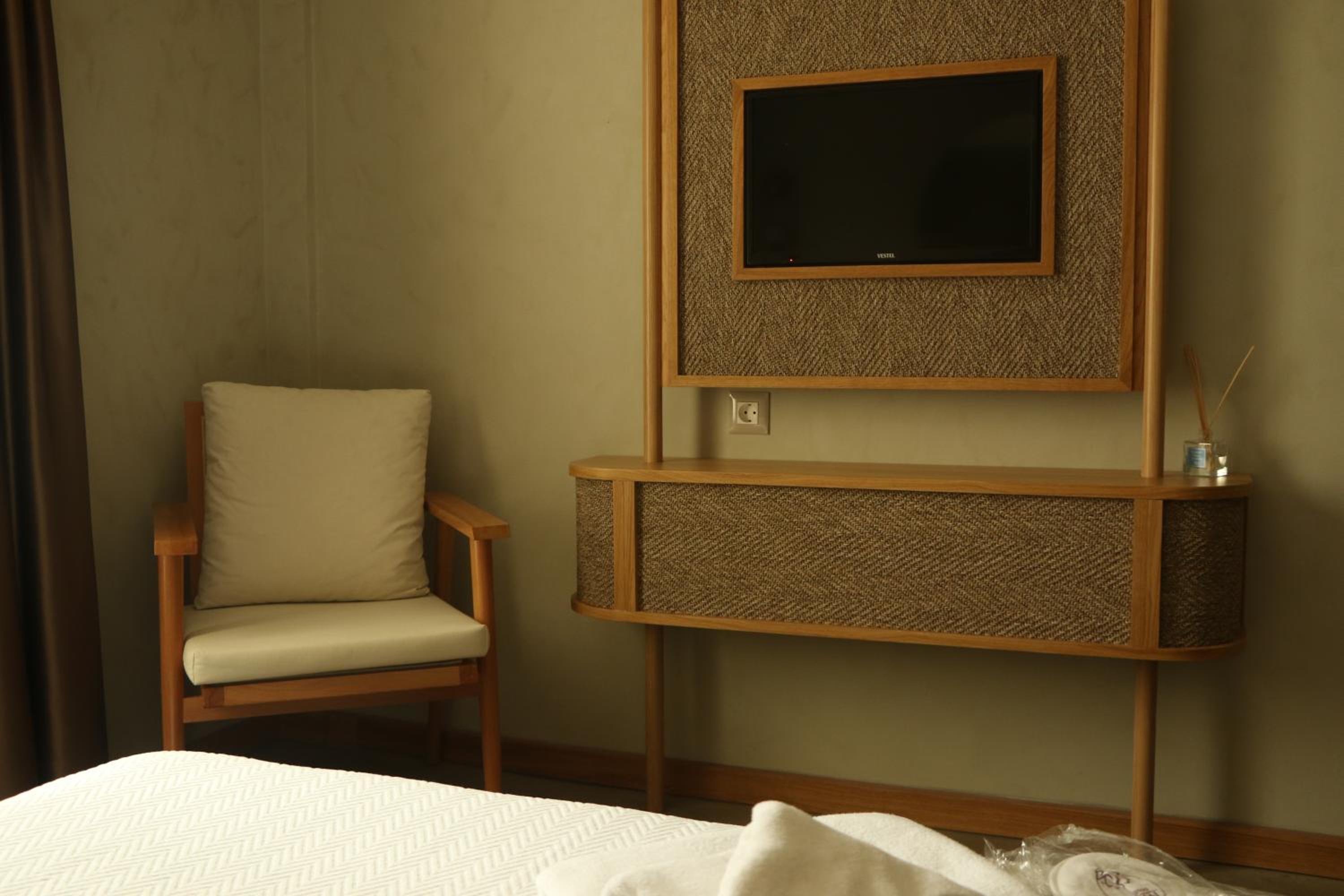 Standard Double or Twin Room photo 2
