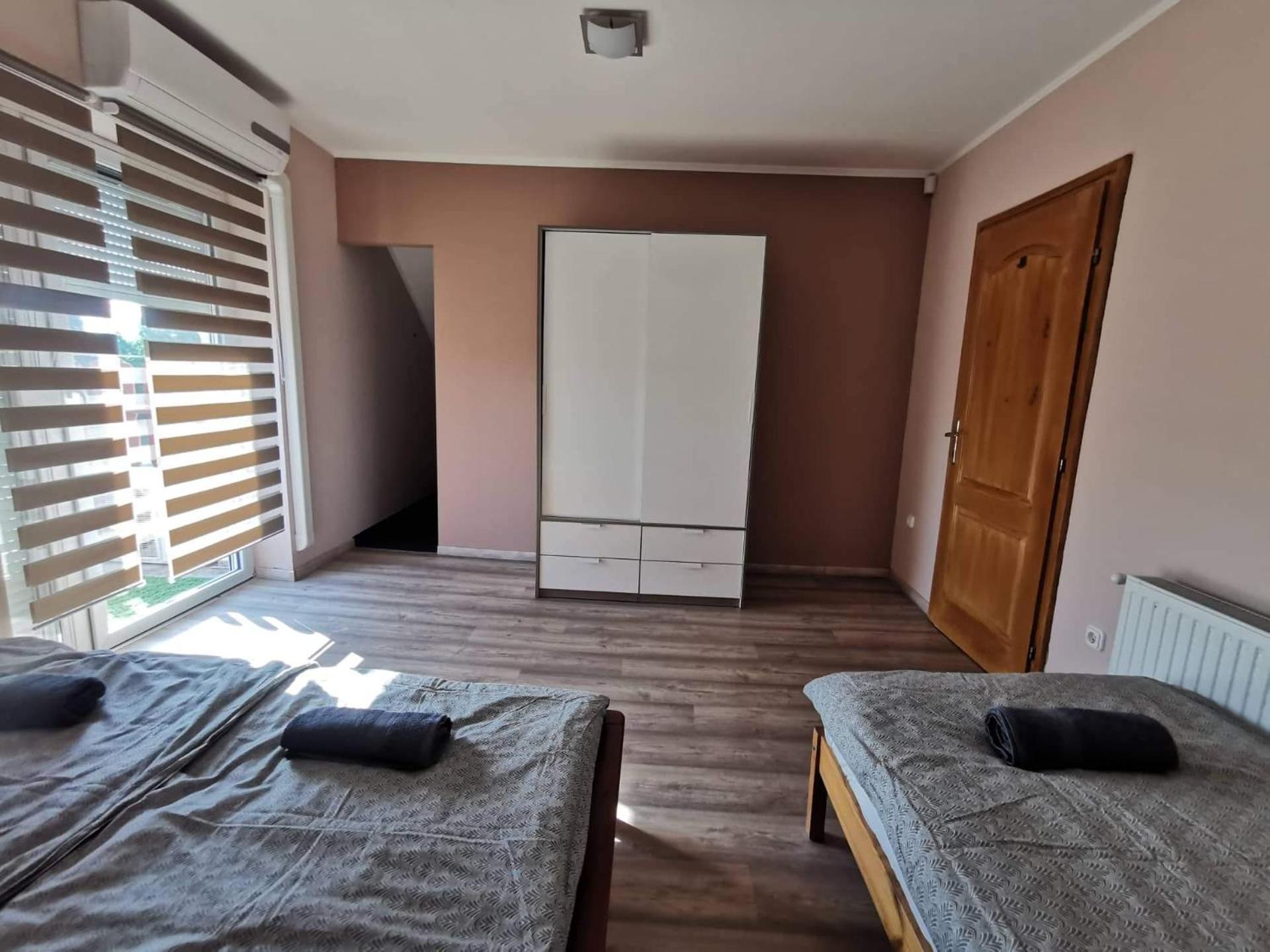 Four-Bedroom House photo 1