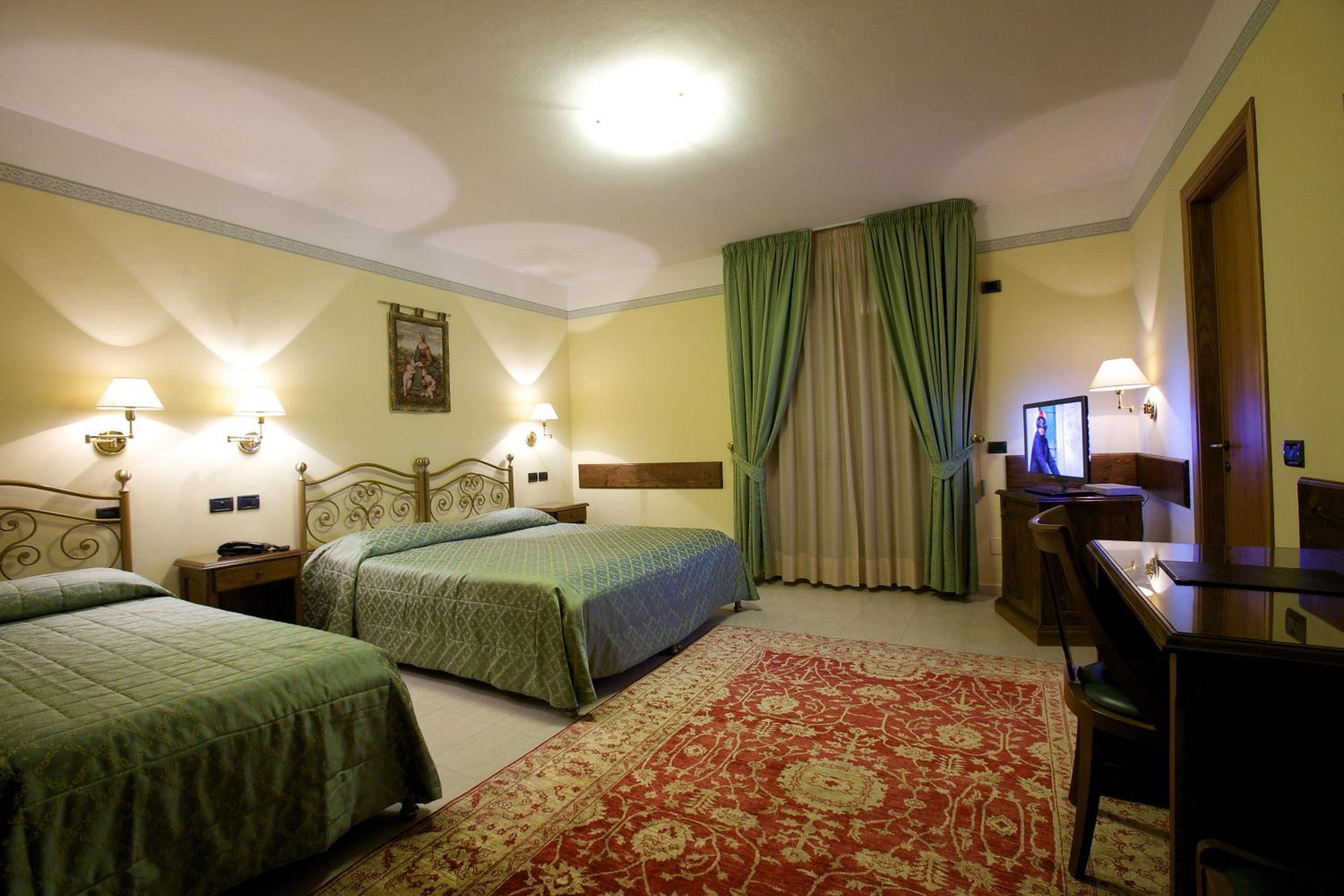 Superior Triple Room - Photo 5