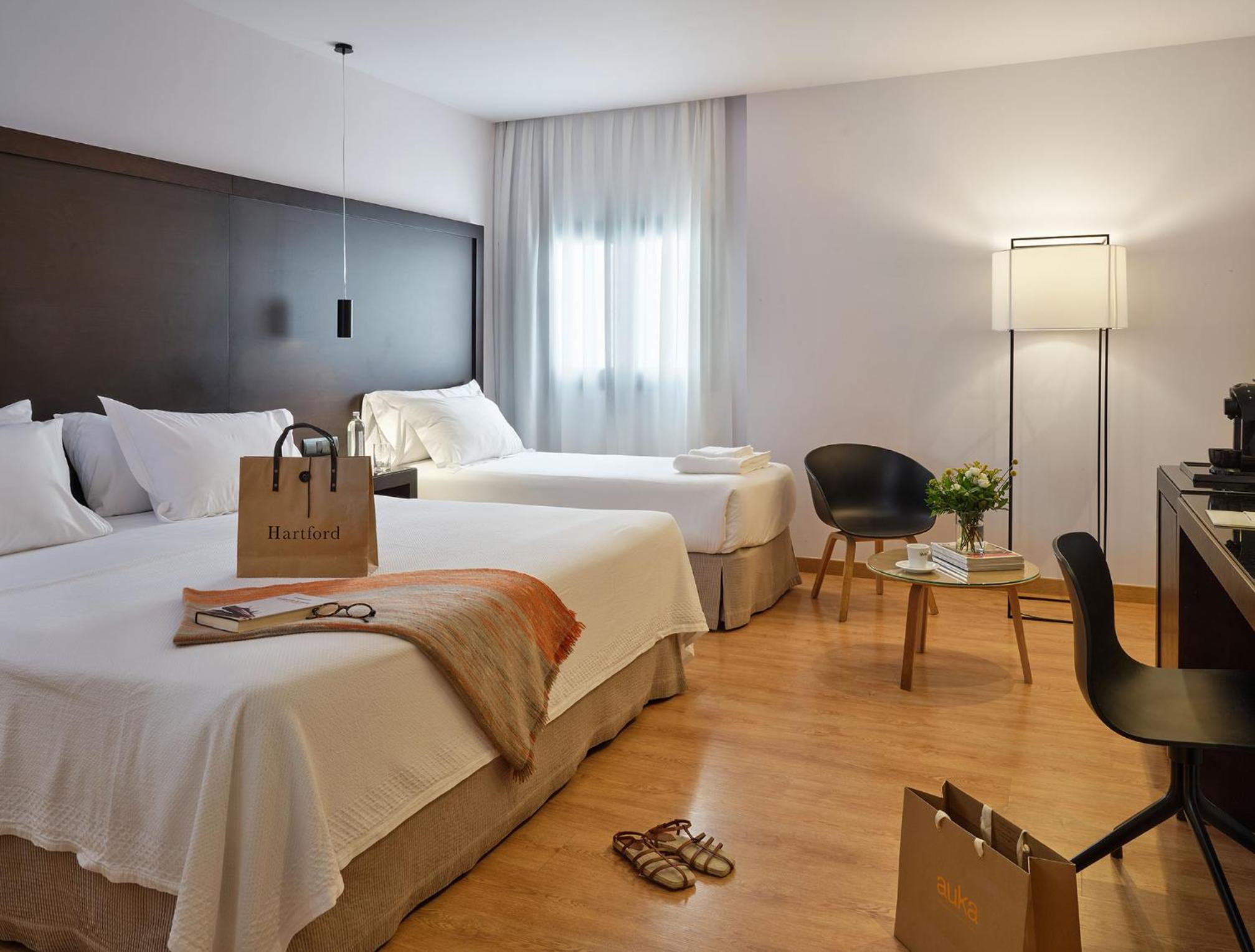 Double Room with Extra Bed - Photo 6