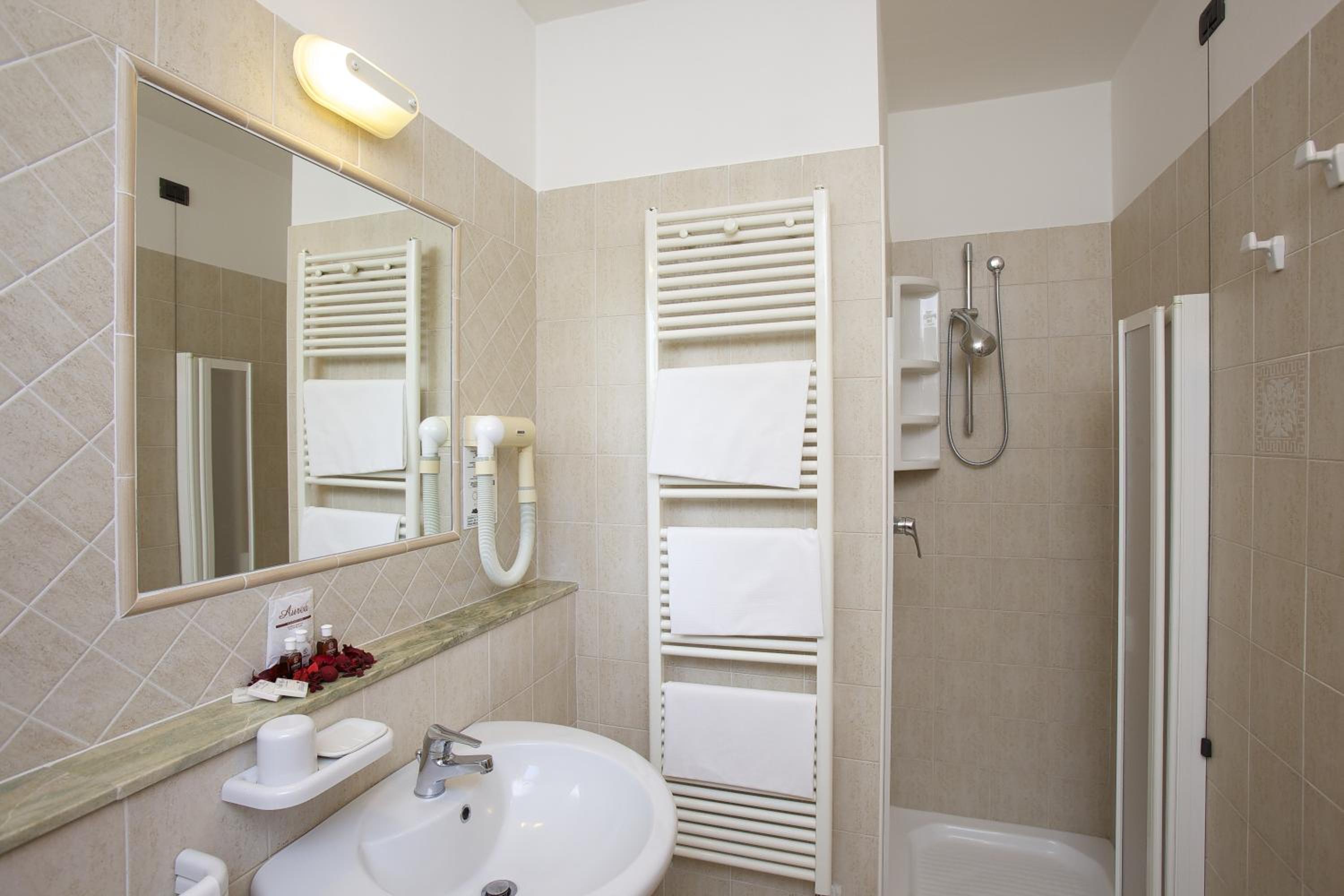 Superior Triple Room - Photo 4