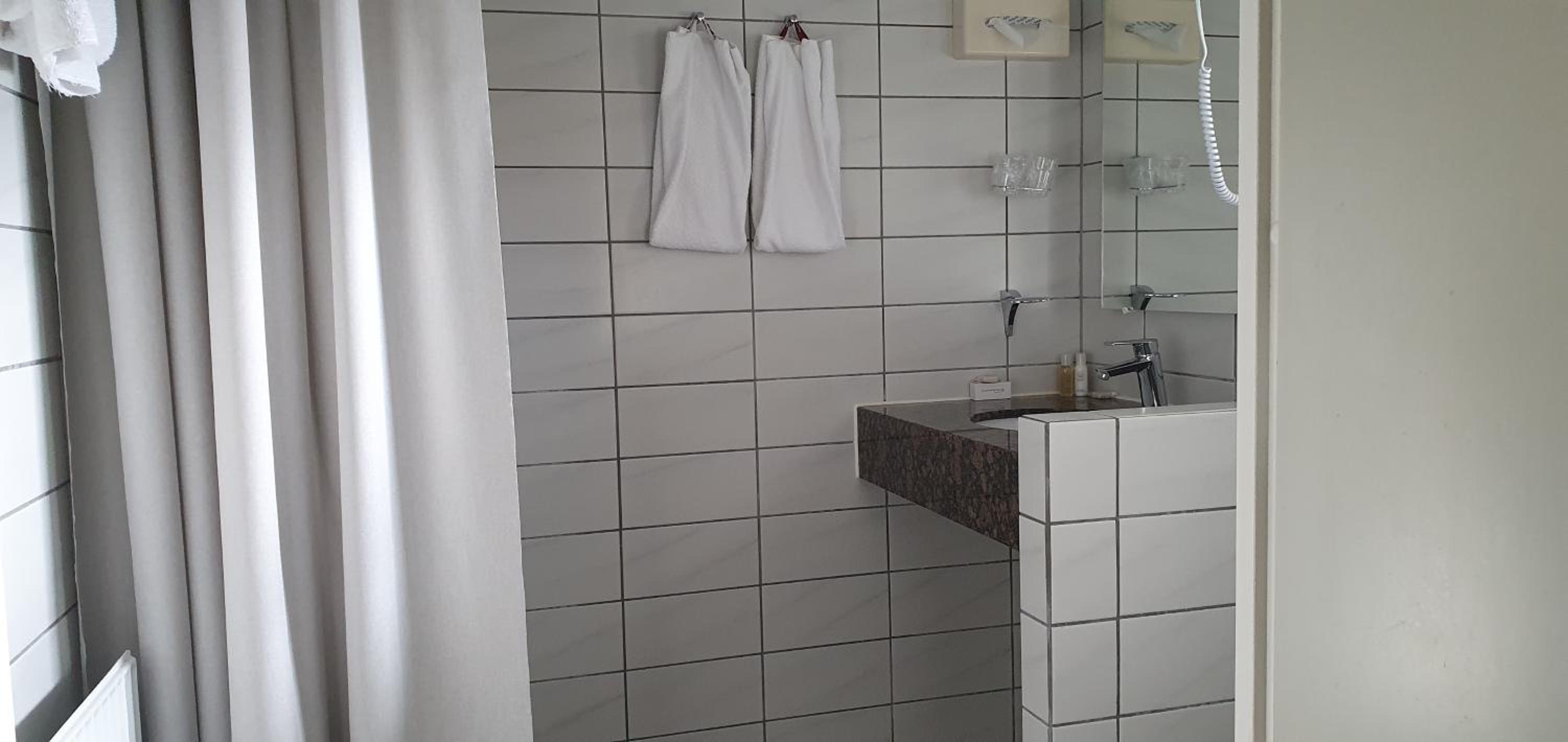 Superior Twin Room - Photo 6