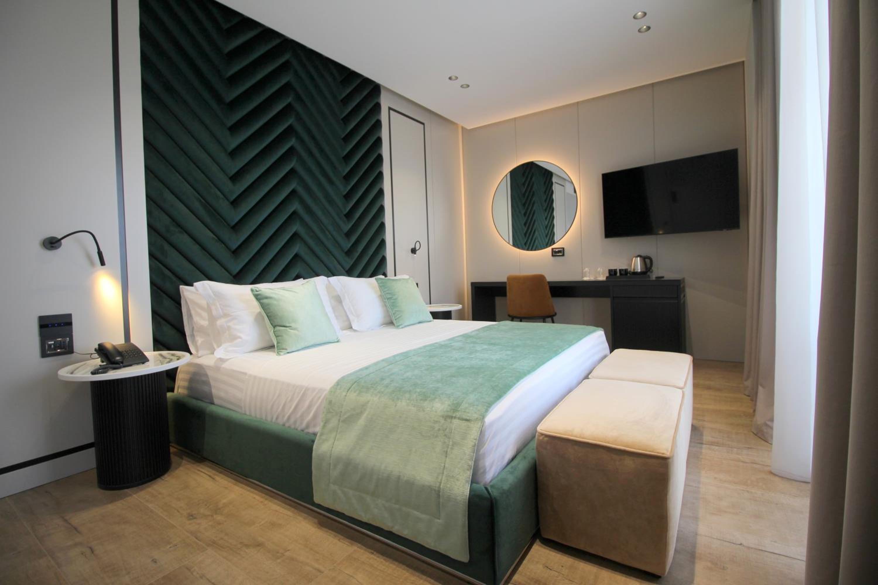 Deluxe Triple Room with Balcony Sea View photo 1