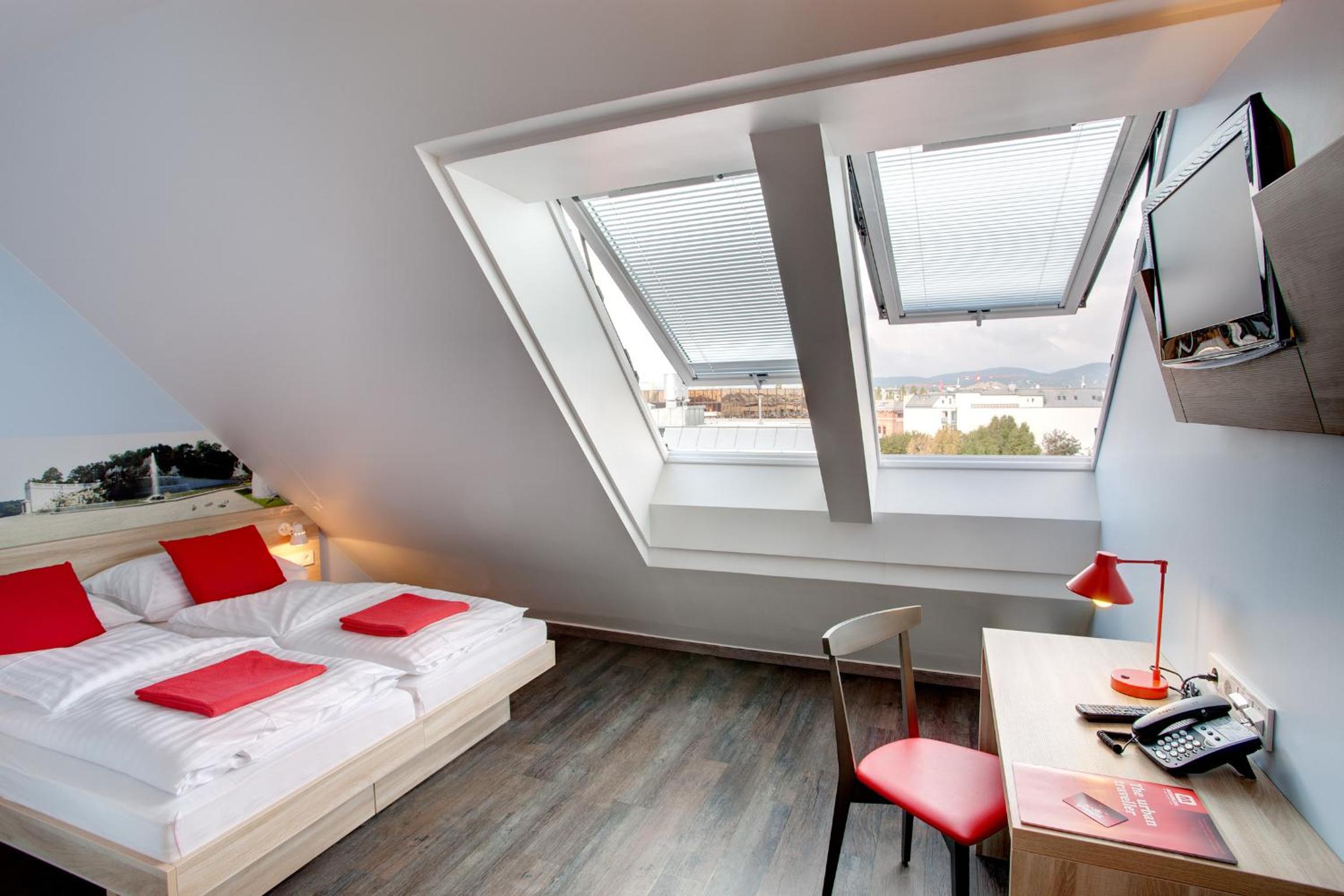 Double Room for Single Use