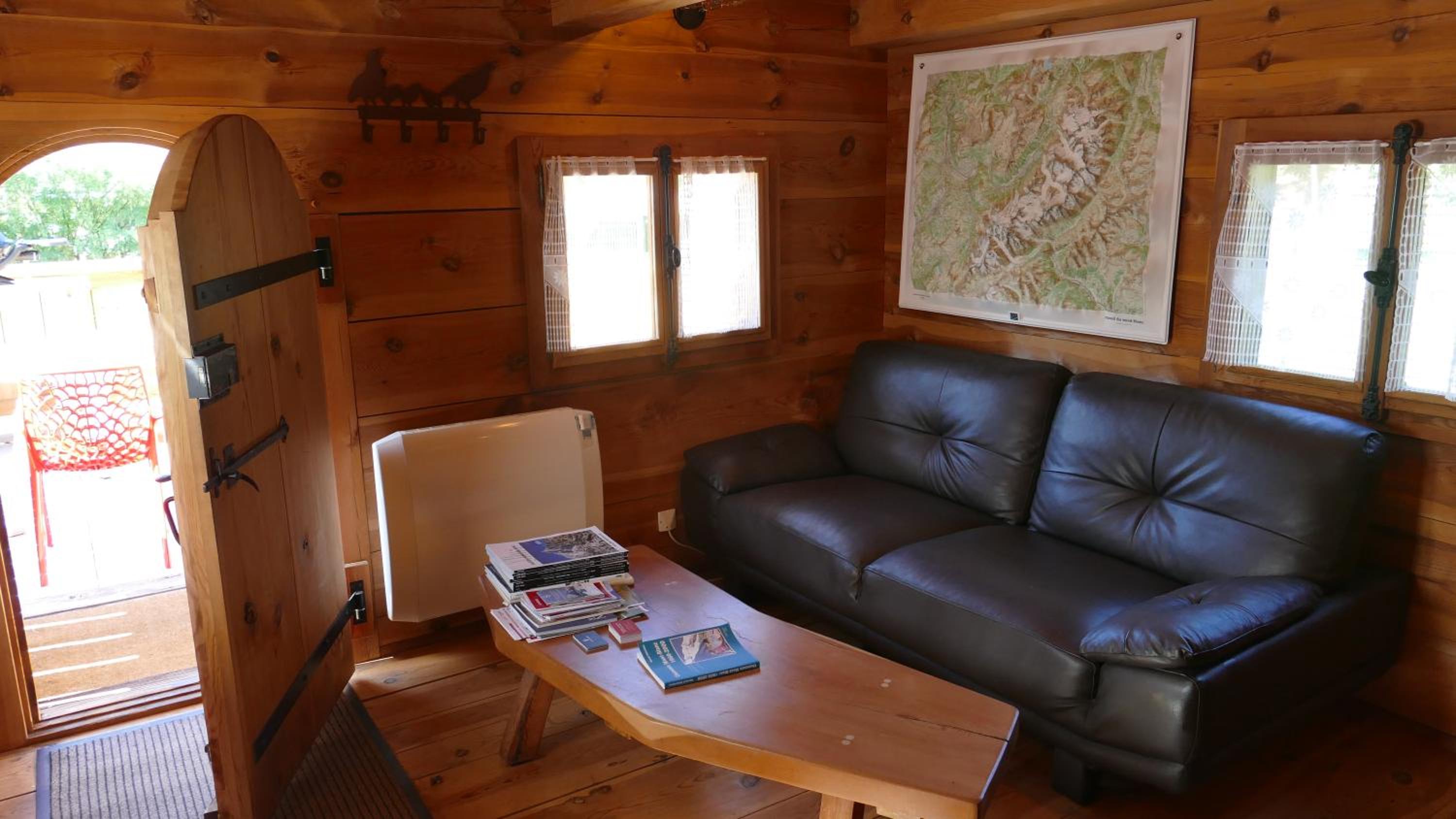 One-Bedroom Chalet - Photo 12
