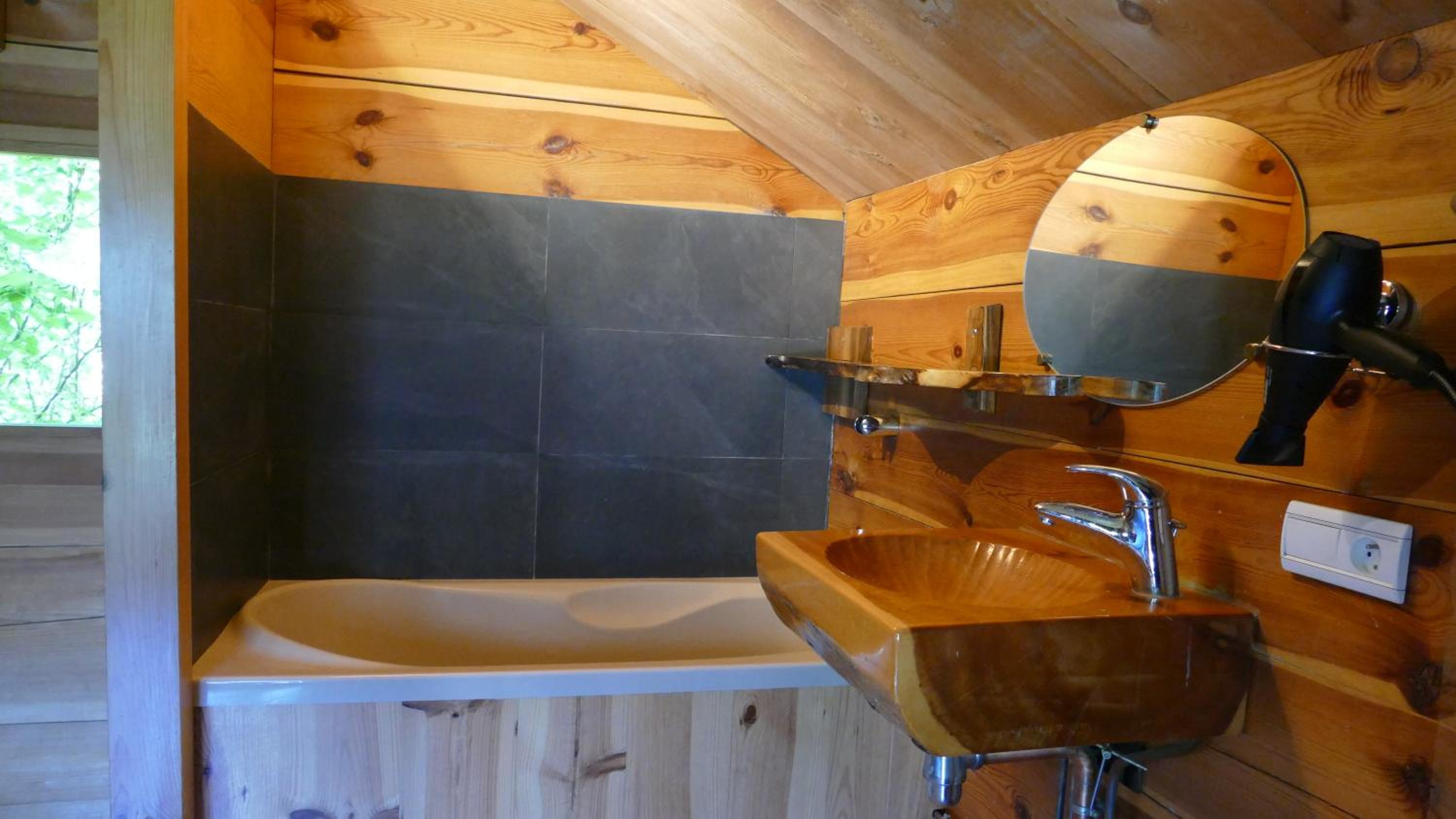 One-Bedroom Chalet - Photo 23