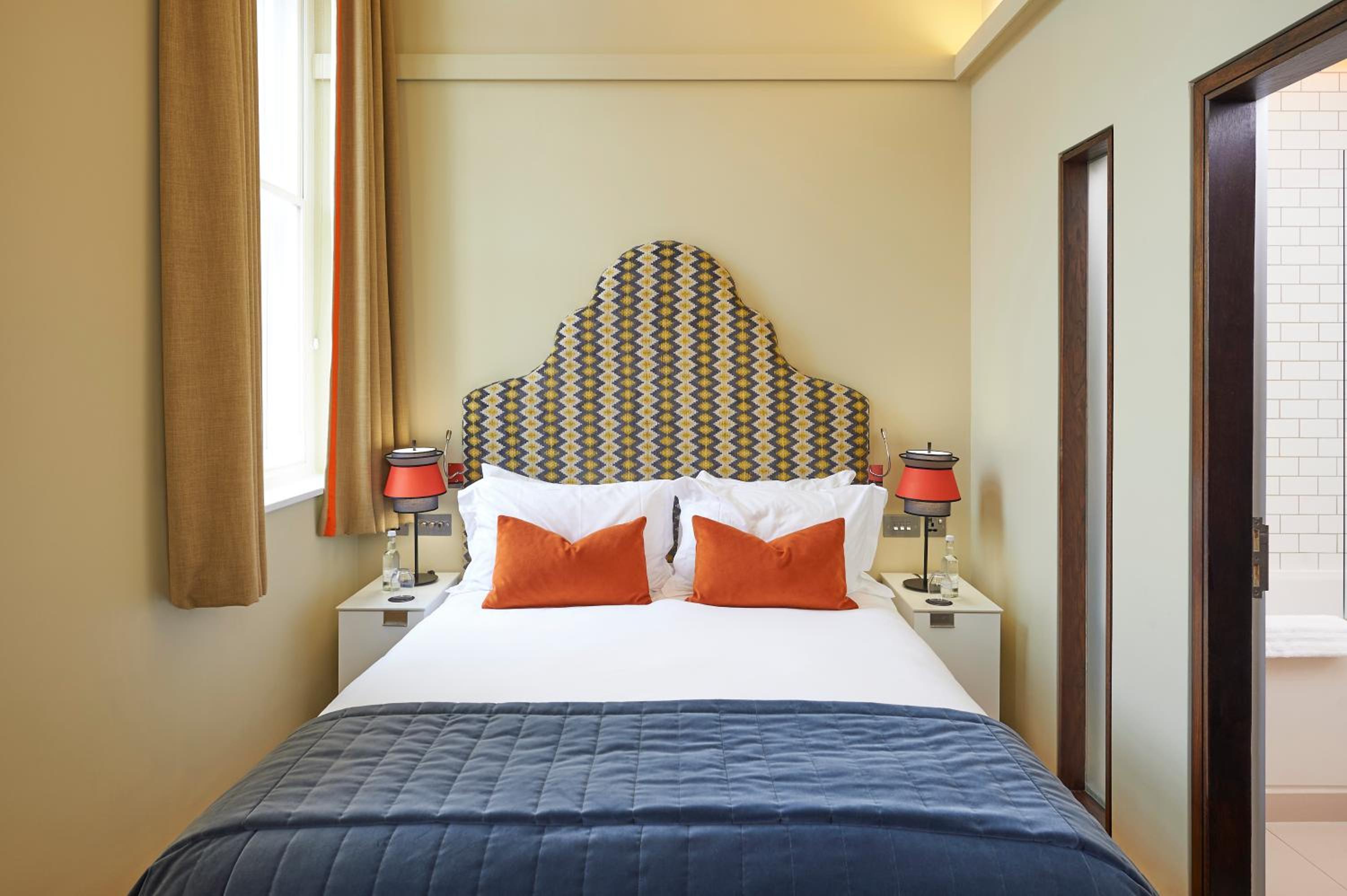 Classic Room - Photo 1