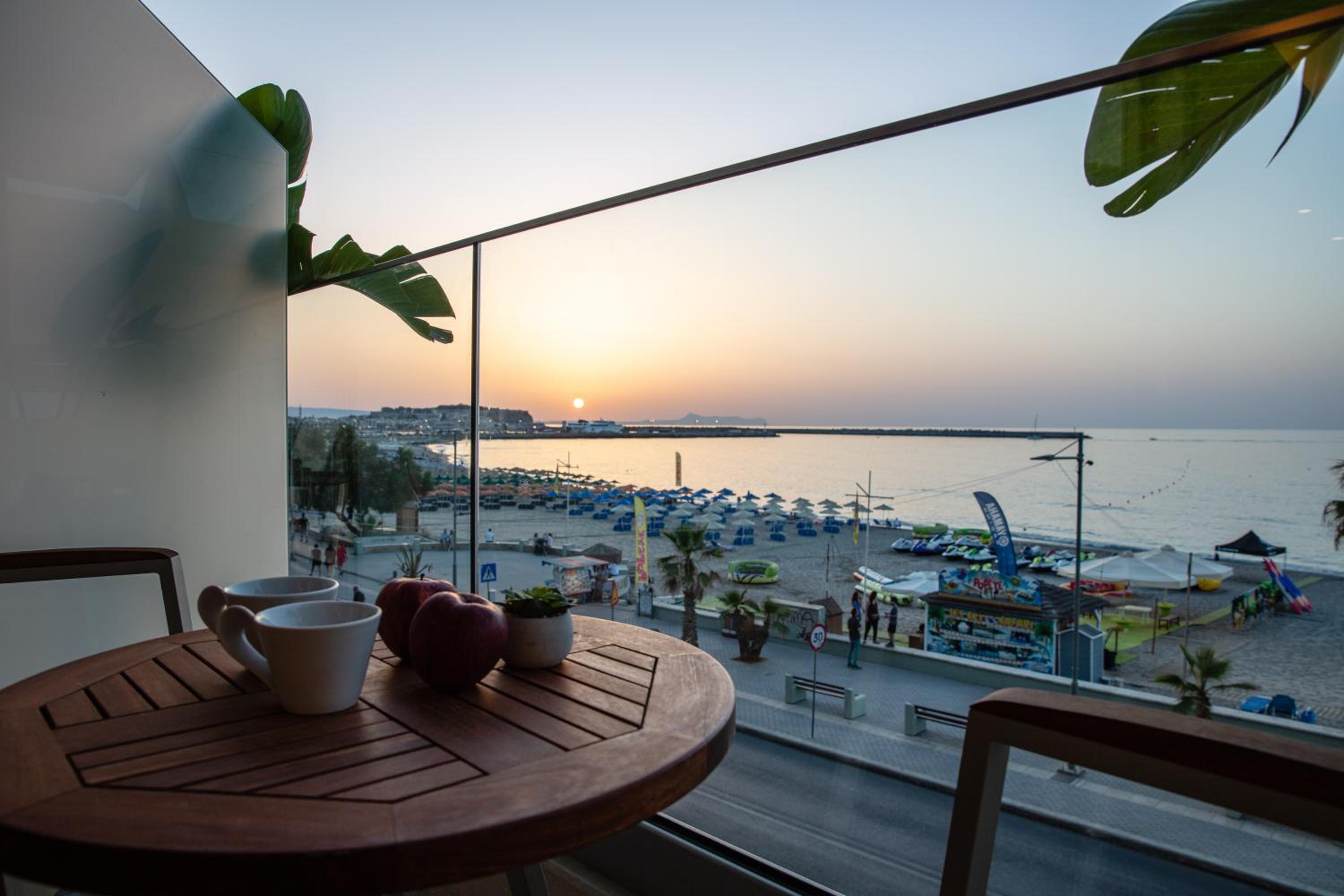 Junior Suite with Sea View - Photo 23