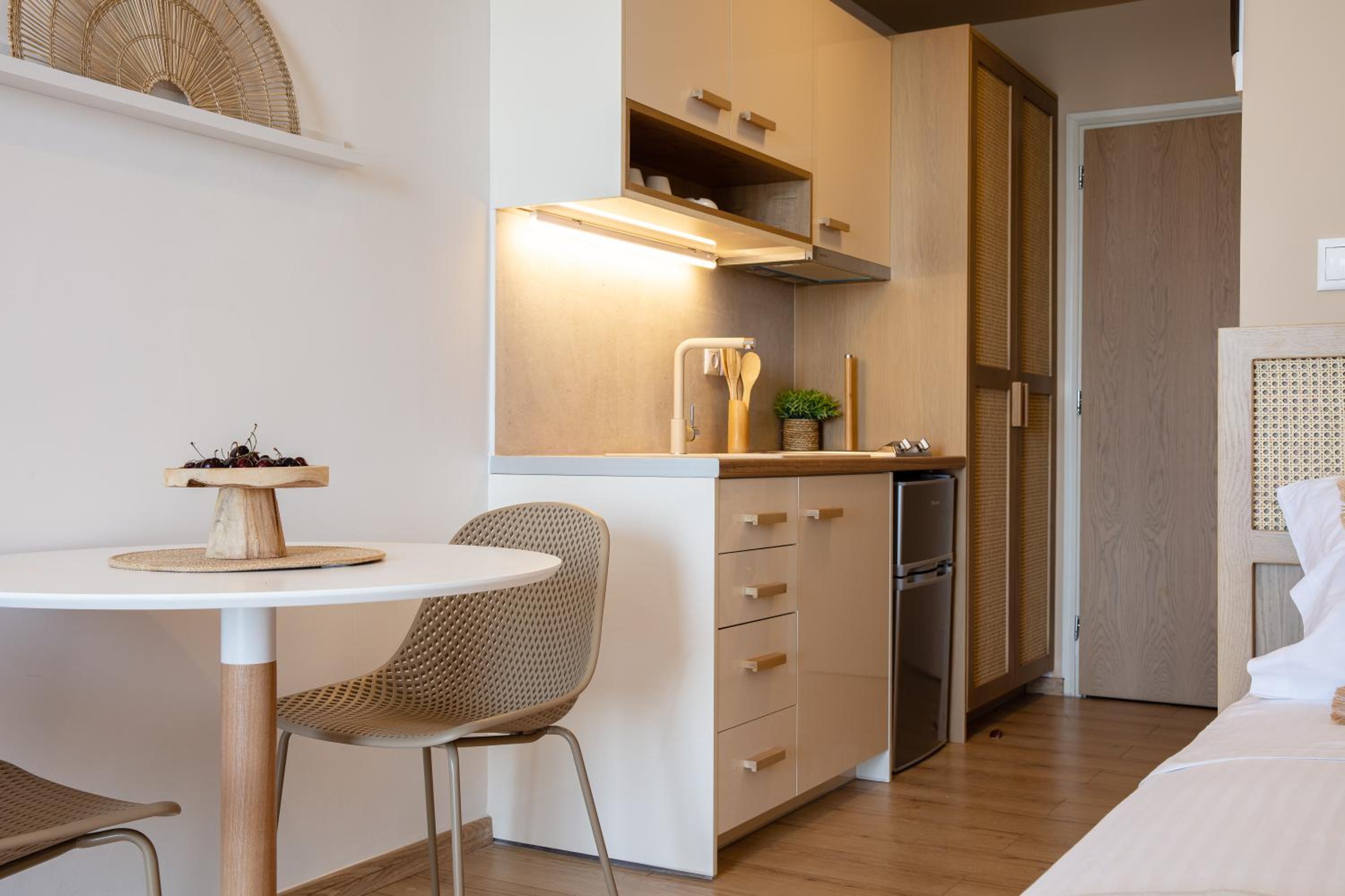 Junior Suite with Sea View - Photo 26