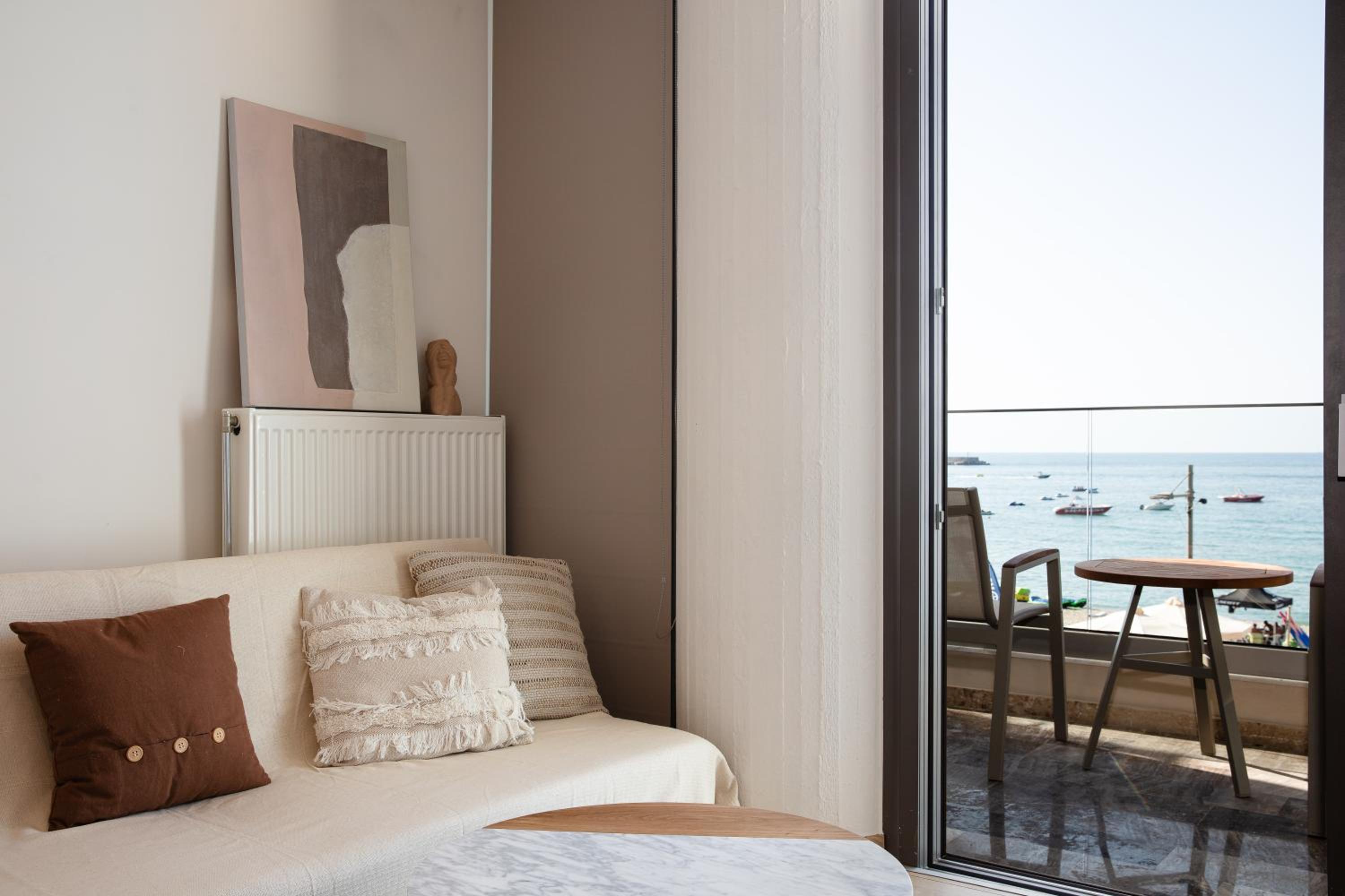 Junior Suite with Sea View - Photo 16