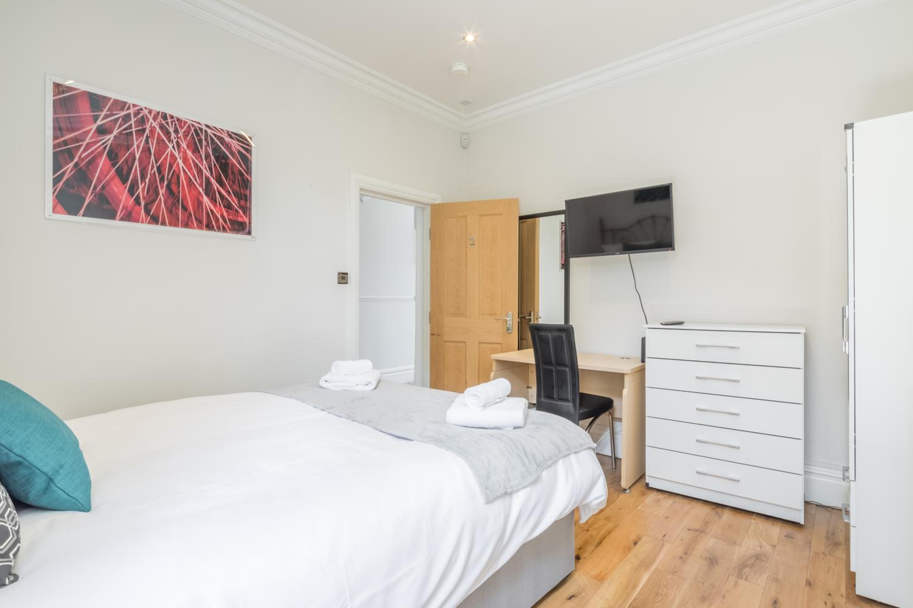 Double Room with Shared Bathroom photo 1