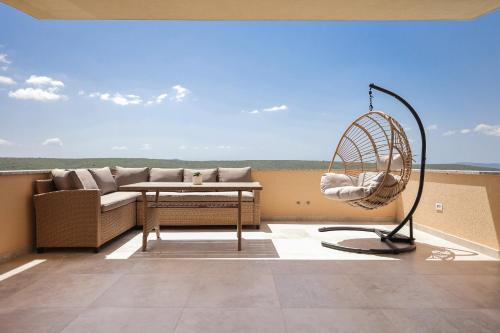 Villa photo 2