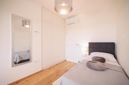 Villa photo 1