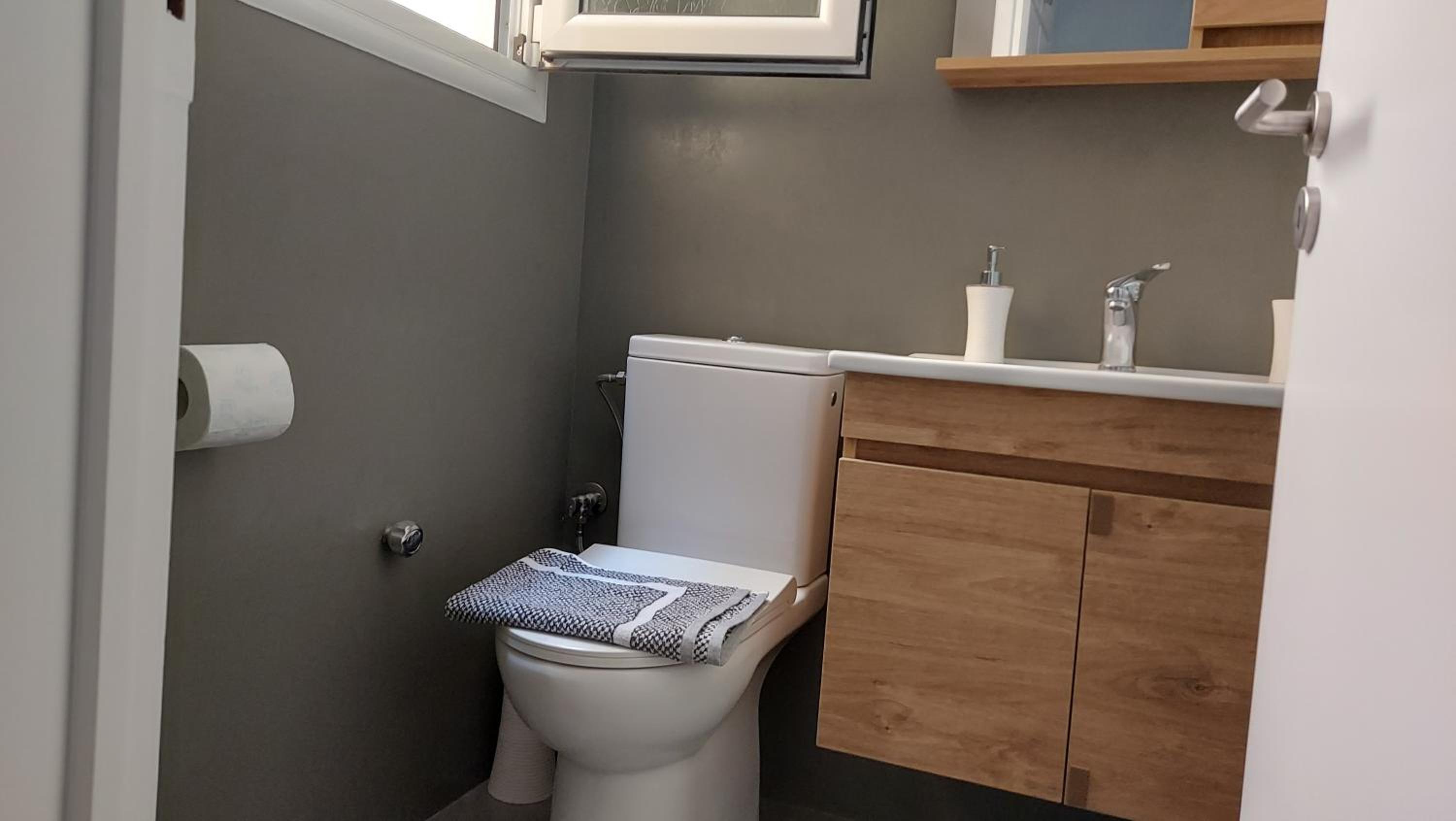 Two-Bedroom Apartment - Photo 31