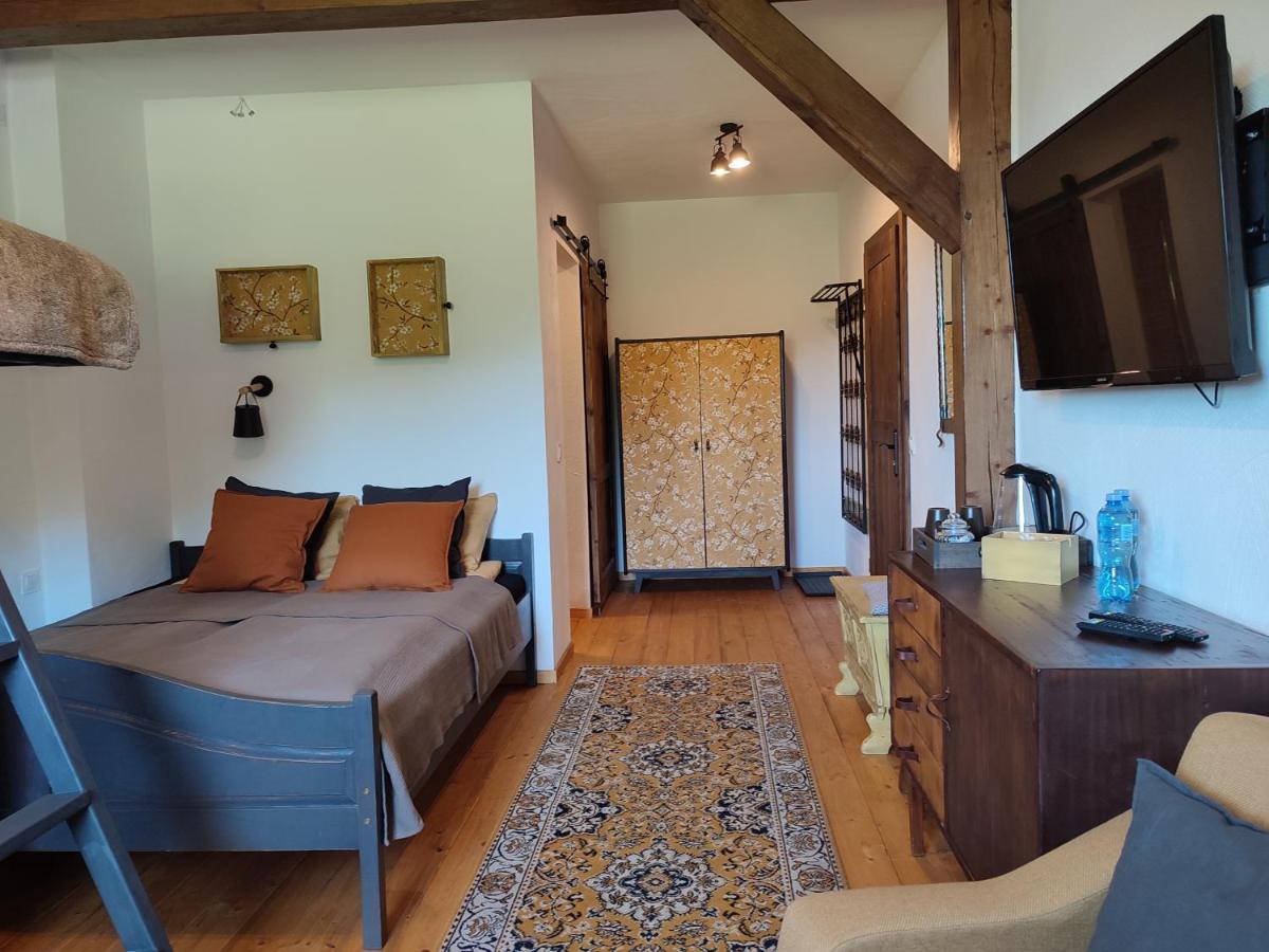 Quadruple Room with Mountain View photo 2