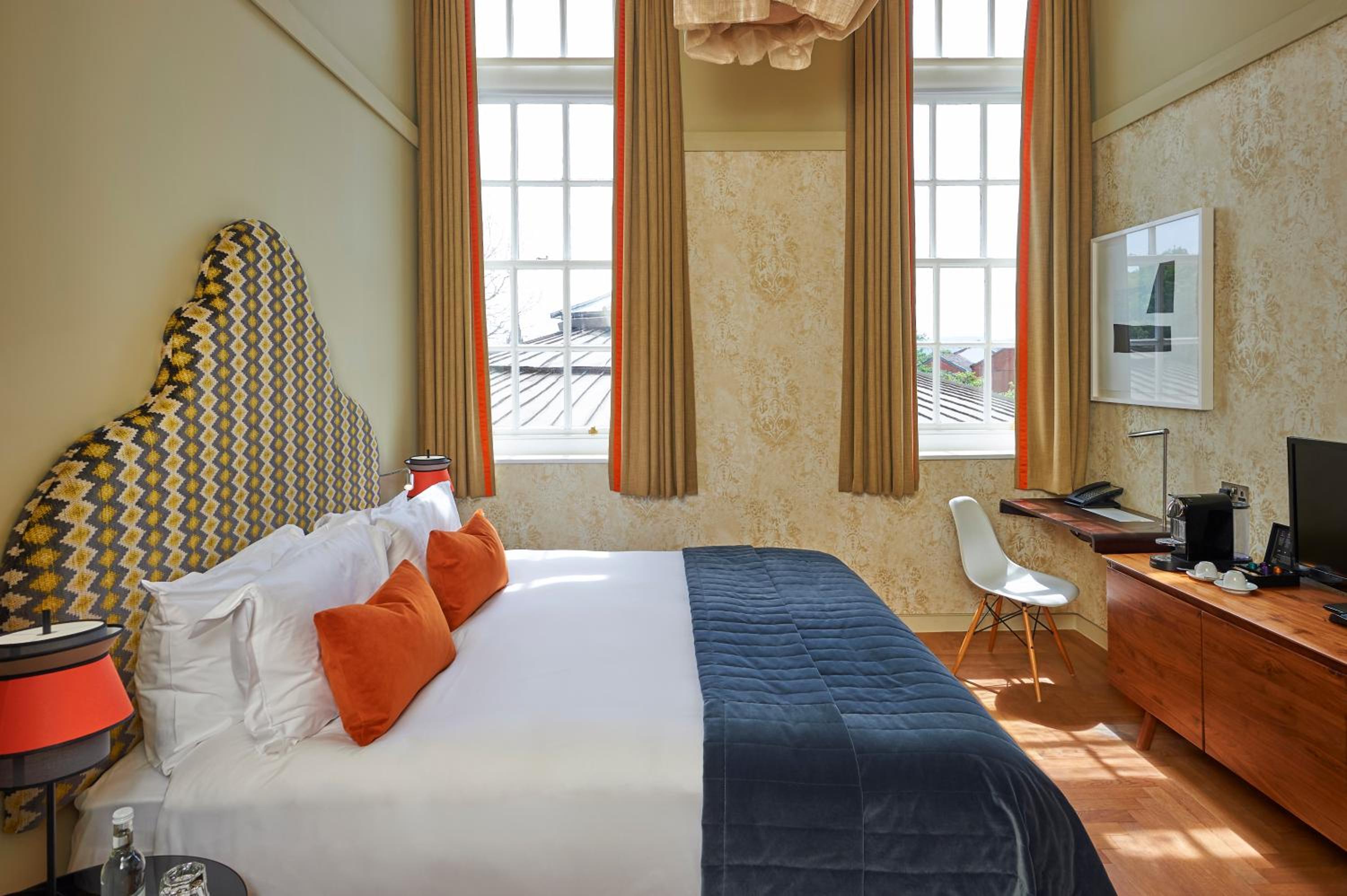 Deluxe Room - Photo 1