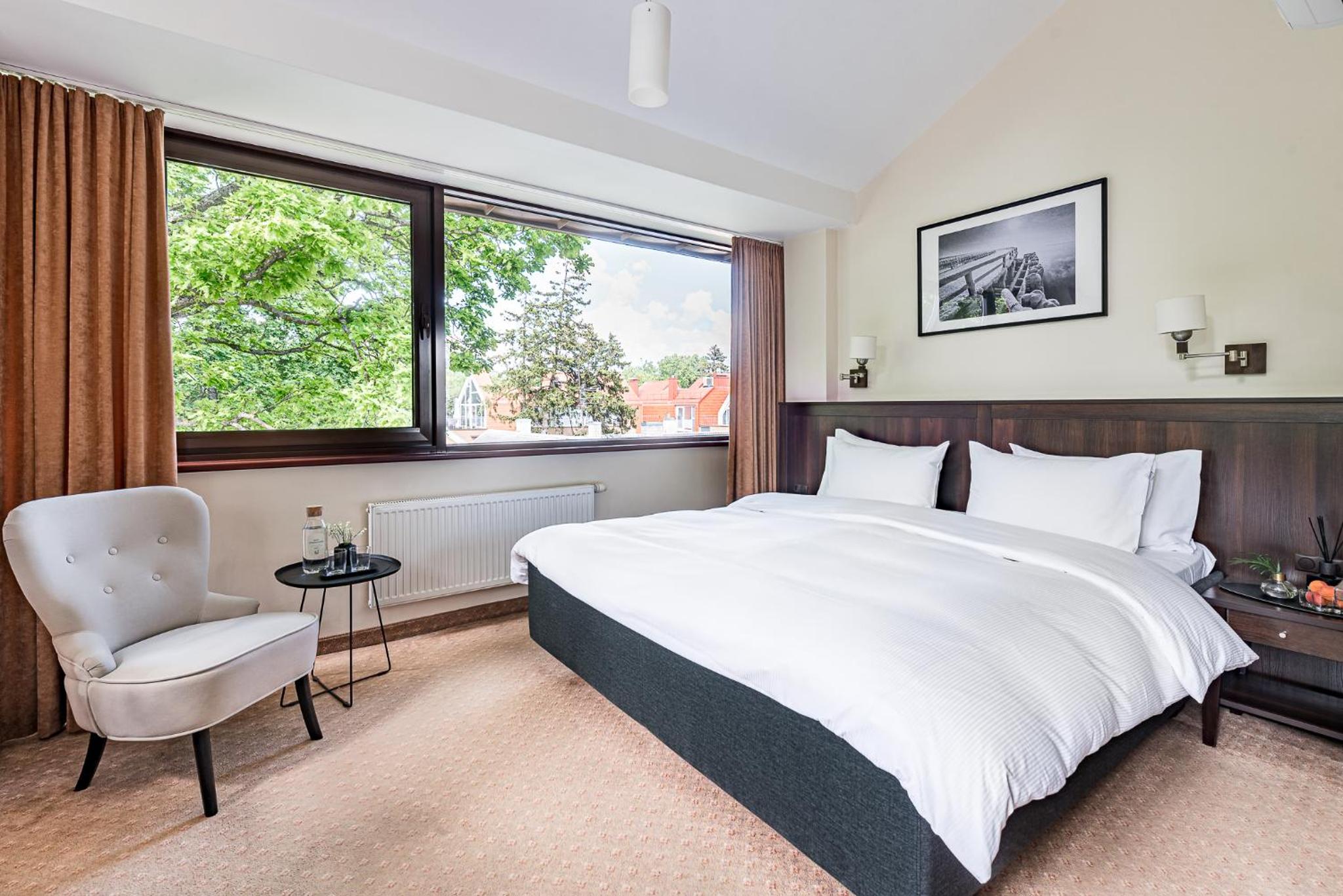 Superior Double Room with Spa Access - Photo 7