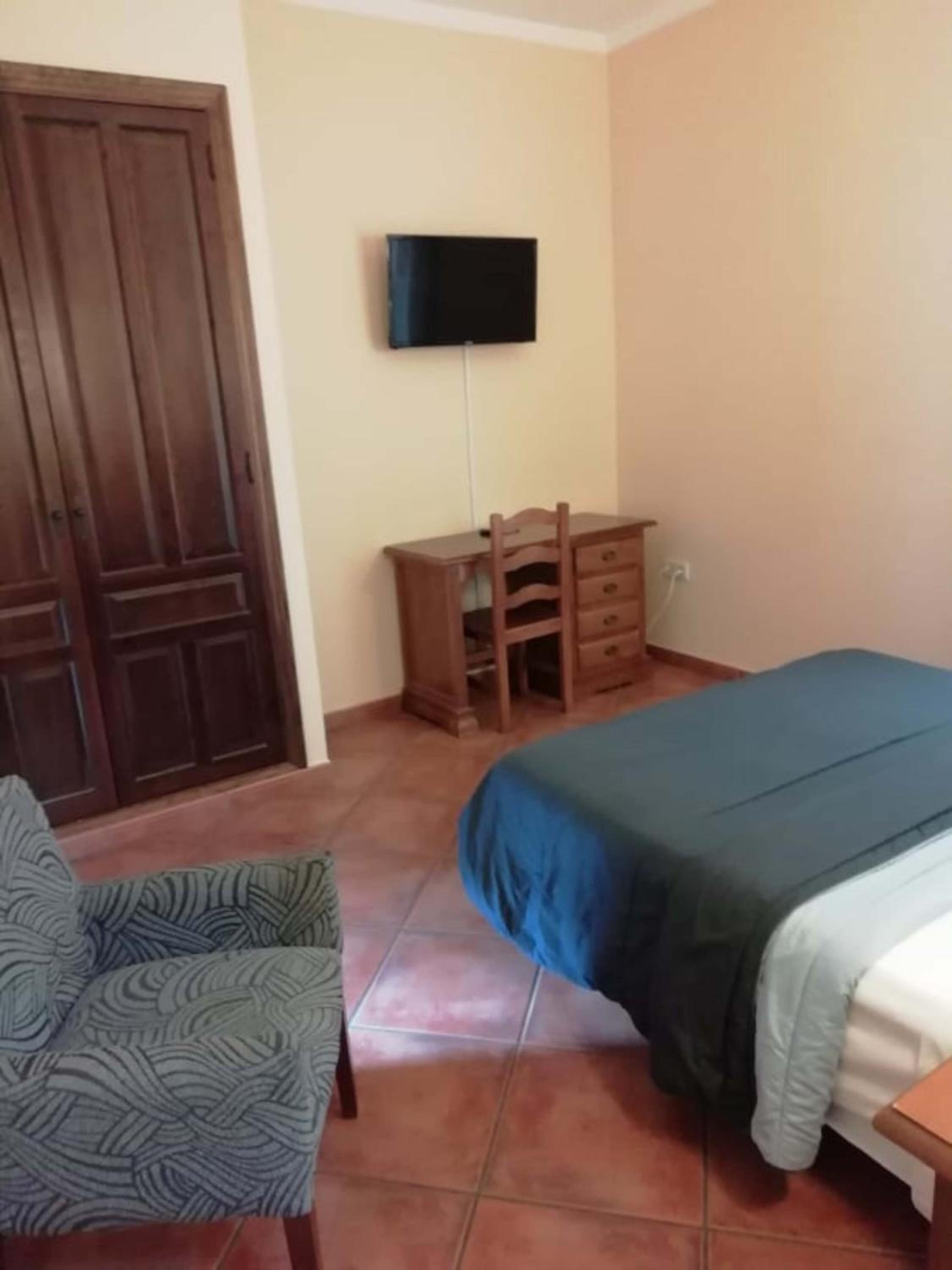 Double Room - Photo 2