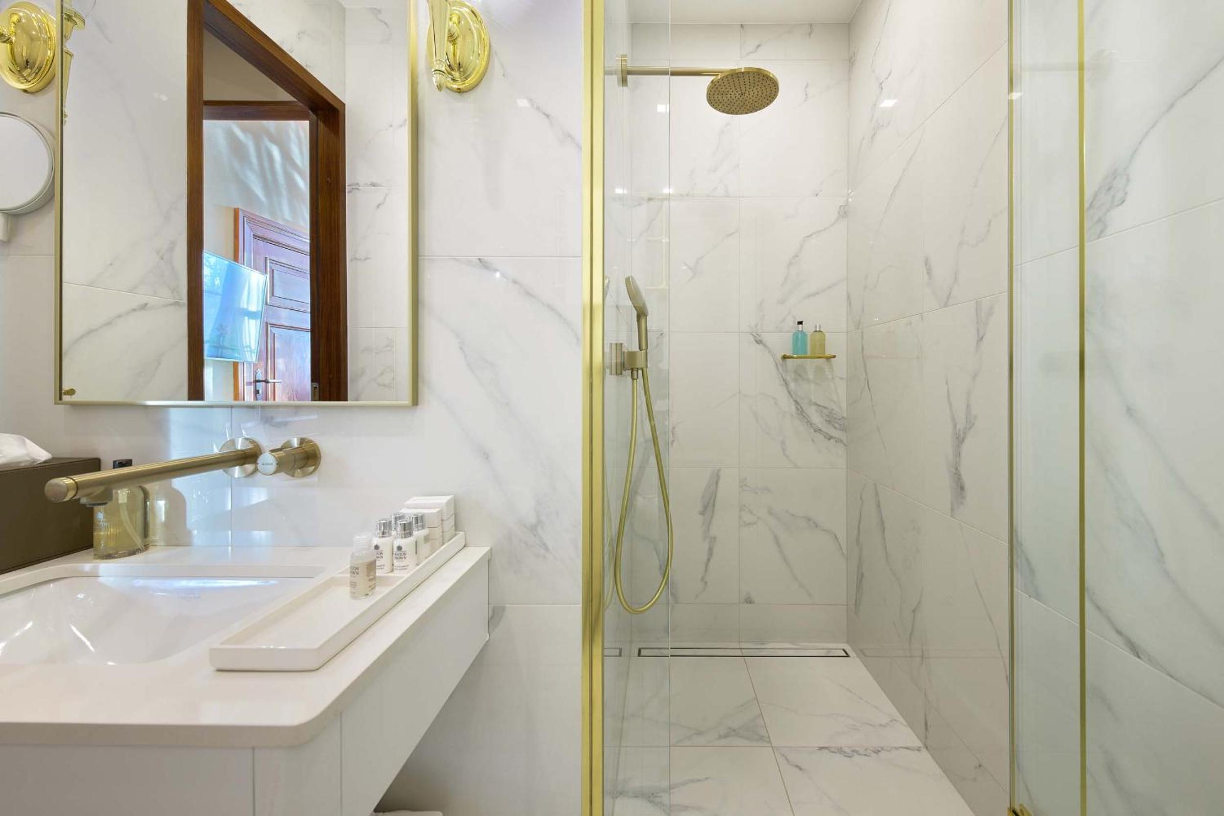 Superior Double or Twin Room with Spa Access - Photo 2