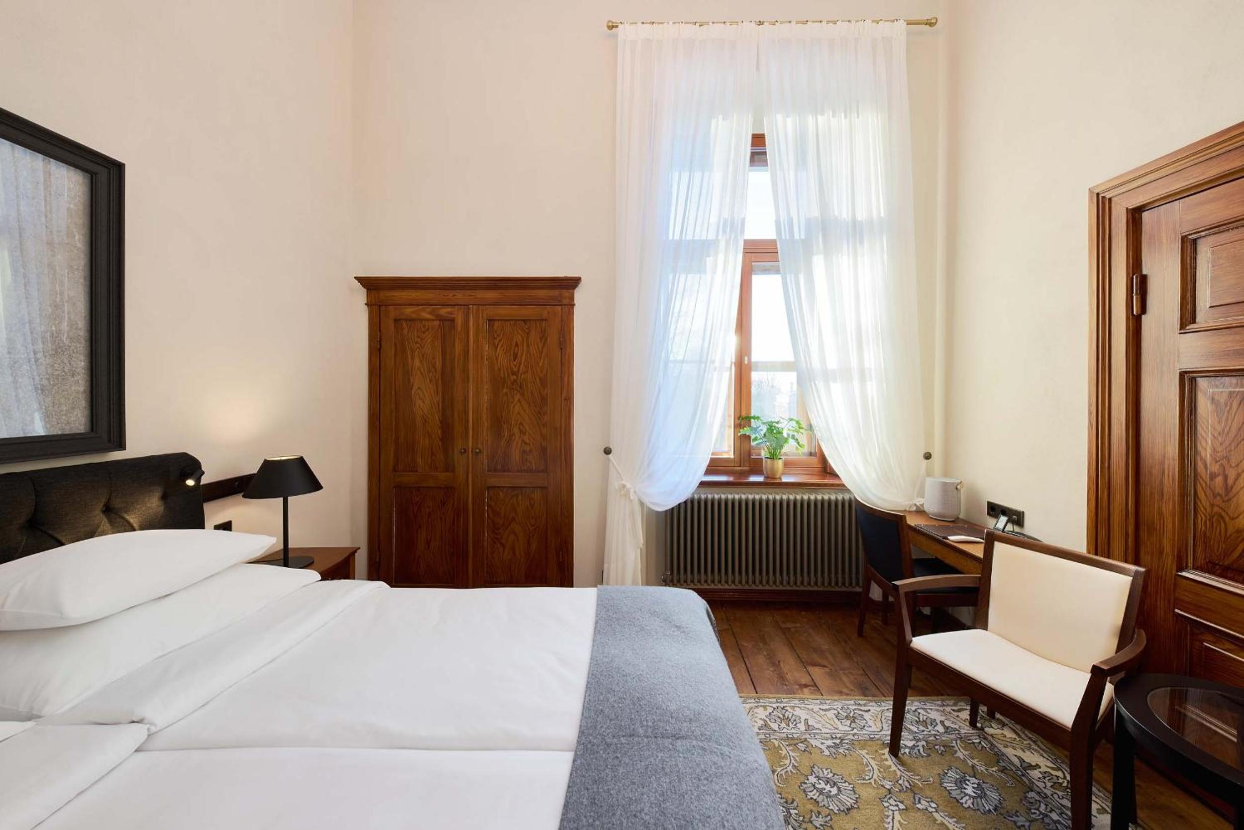Superior Double or Twin Room with Spa Access - Photo 4