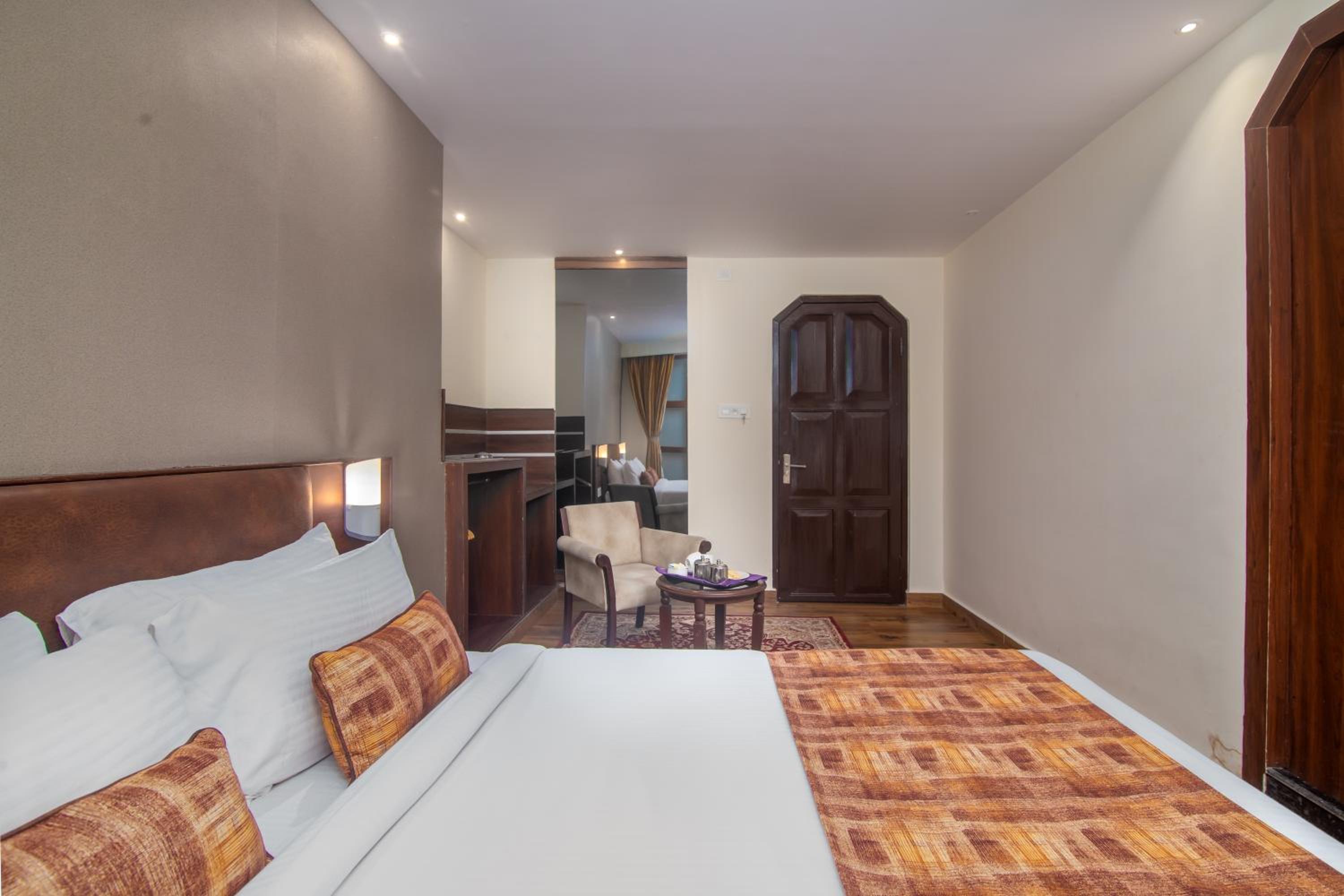 Deluxe Double Room - Photo 6