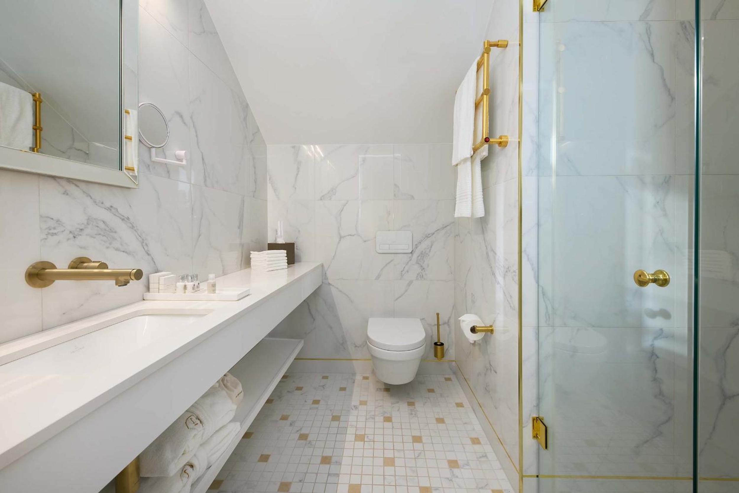 Superior Double or Twin Room with Spa Access - Photo 16