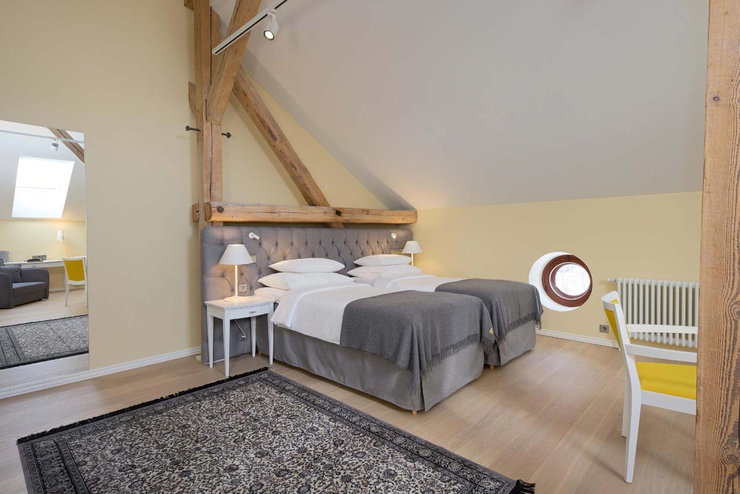 Superior Double or Twin Room with Spa Access - Photo 6