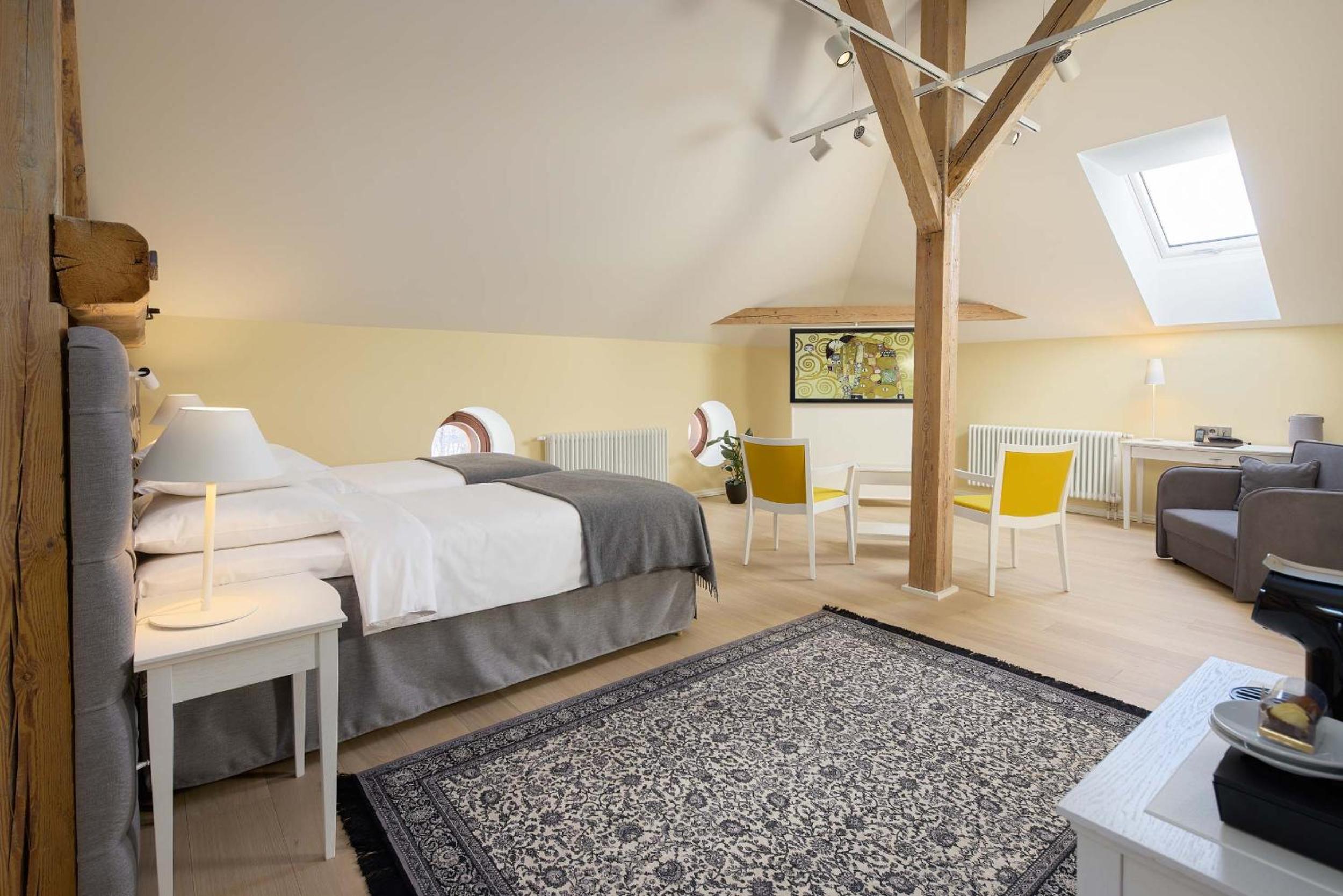 Superior Double or Twin Room with Spa Access - Photo 9