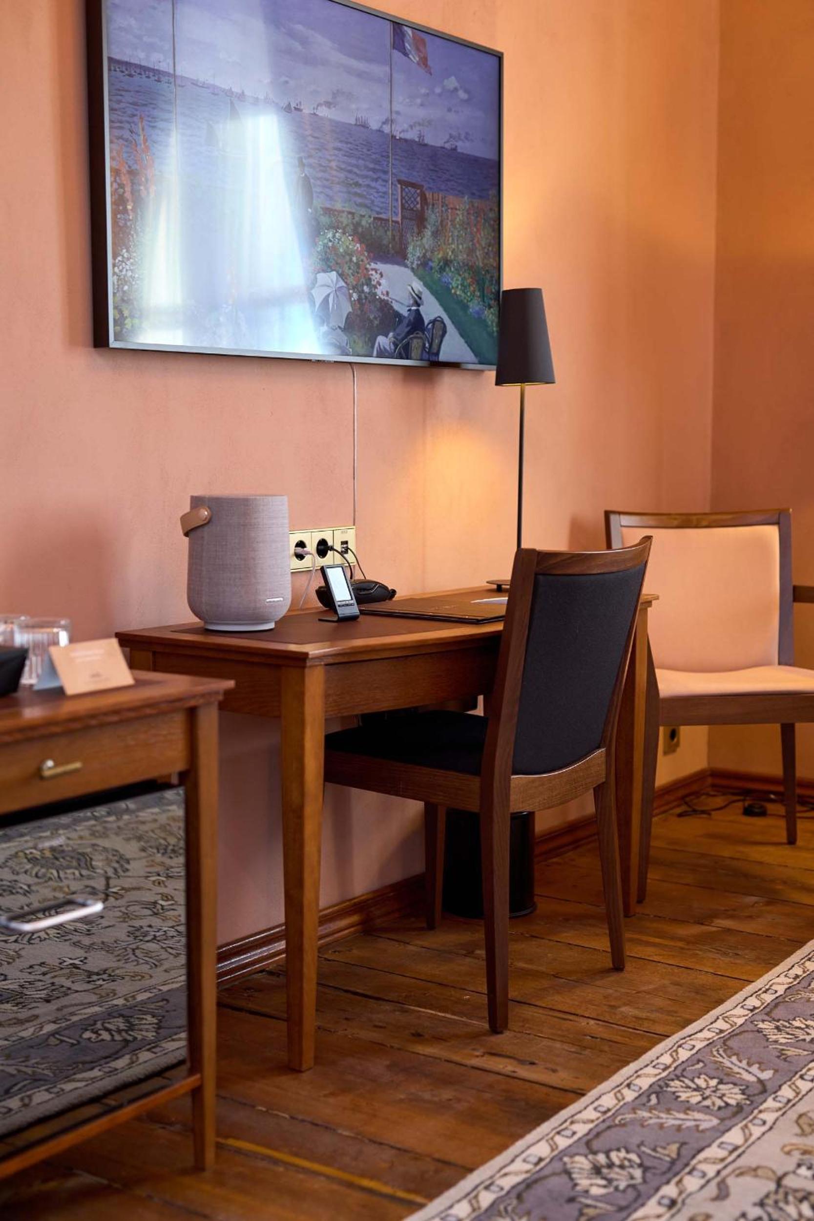 Deluxe Double or Twin Room with Spa Access - Photo 9