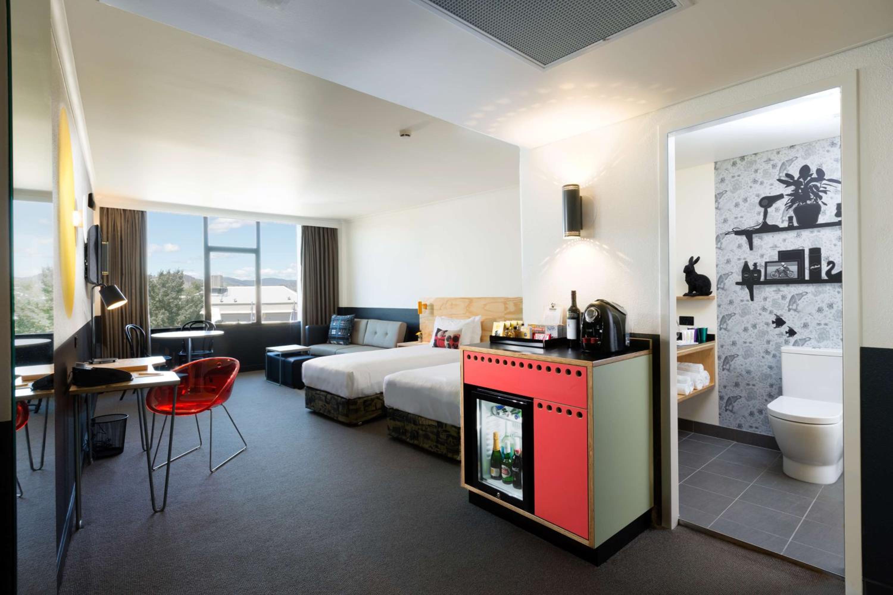 Atura Deluxe Twin Room  - Photo 5