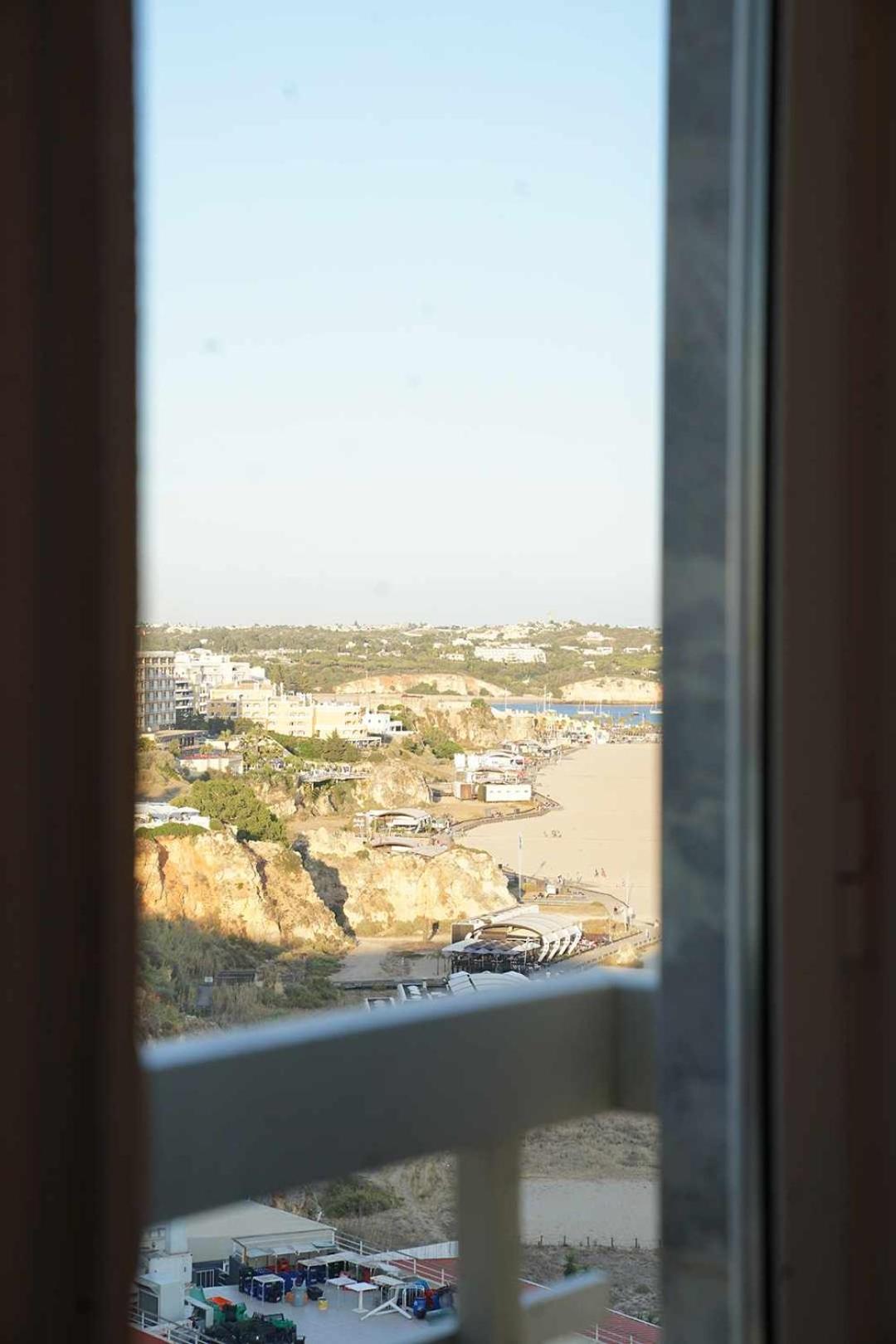 Apartment with Sea View - Photo 23