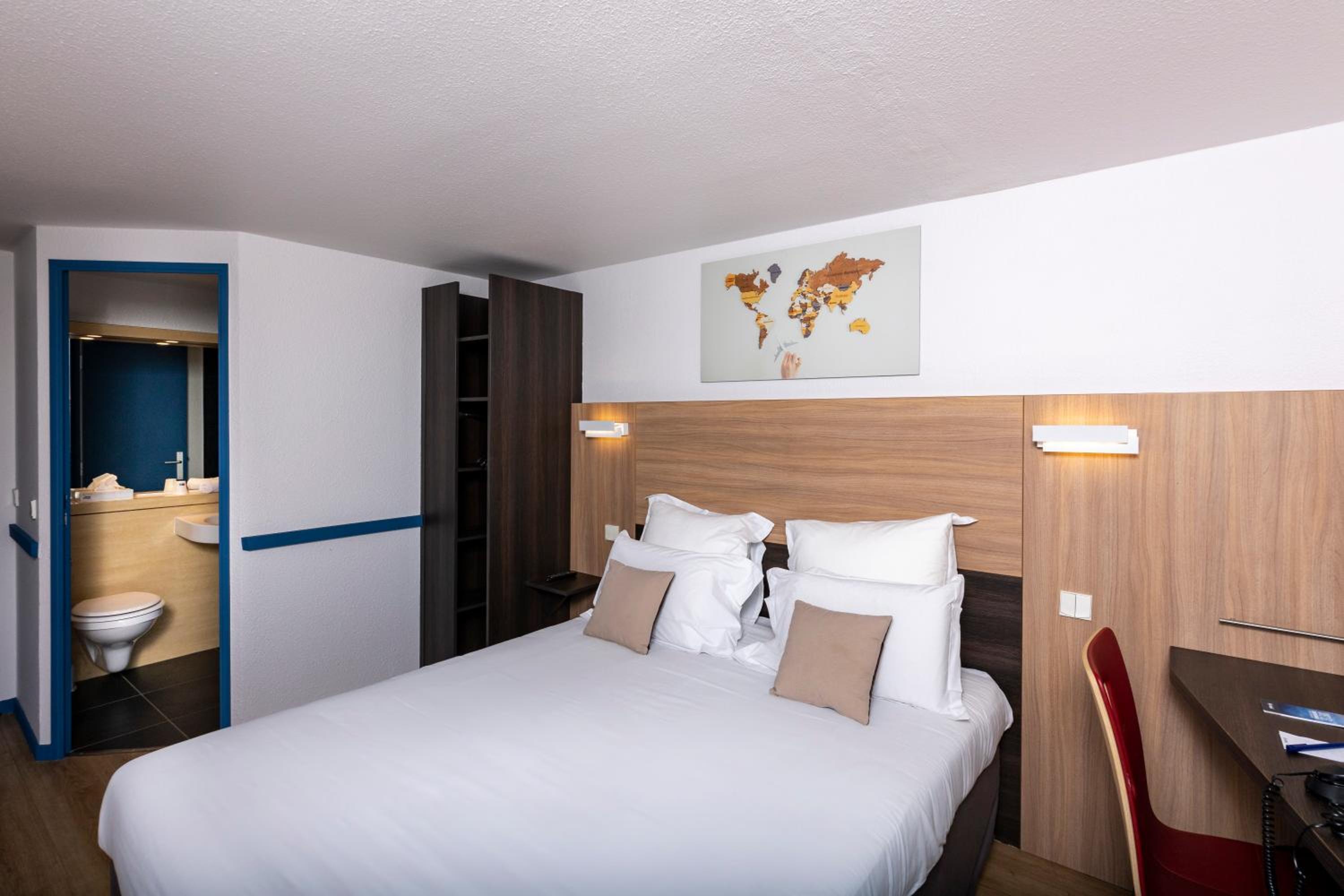 Double Room - Photo 3