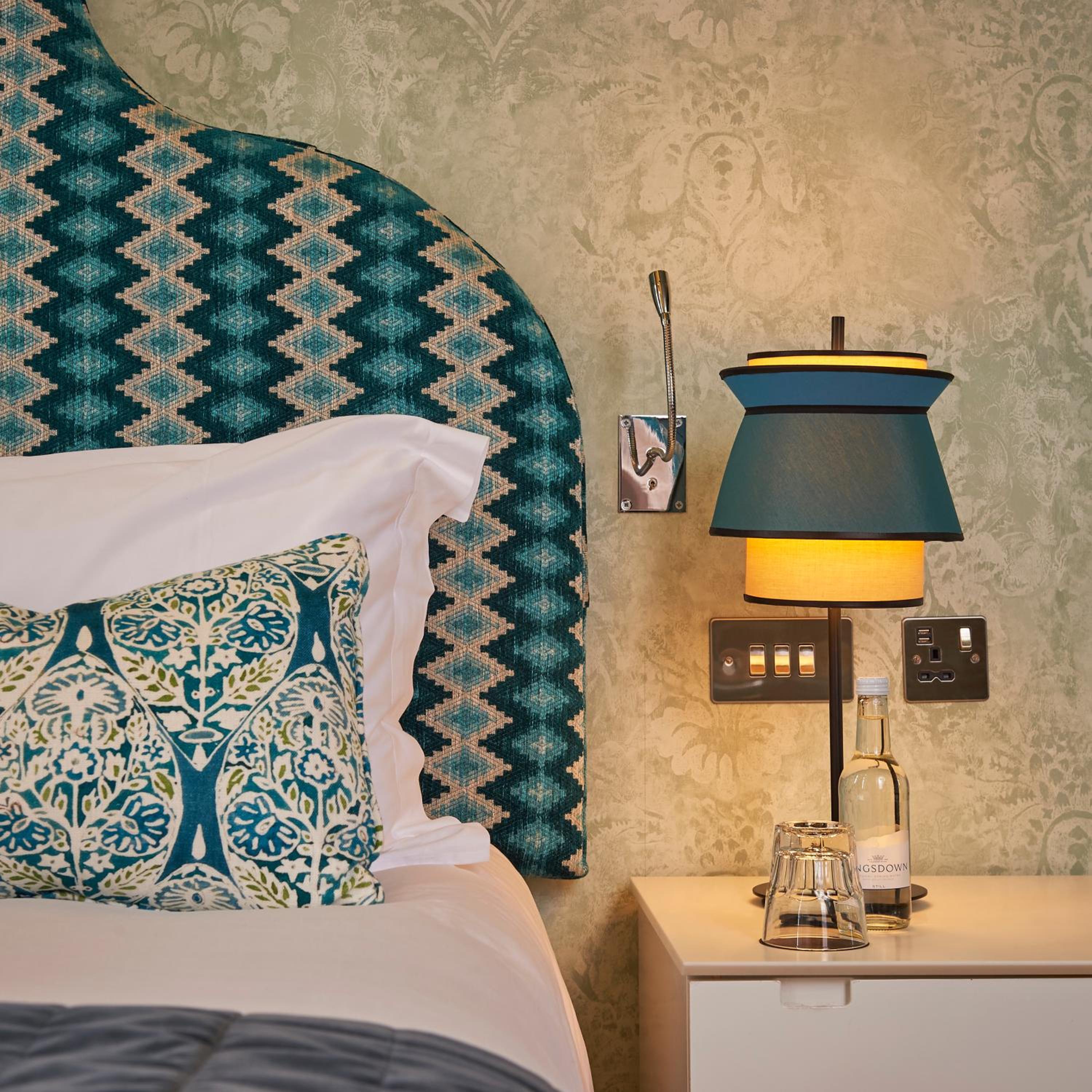 Deluxe Room - Photo 6