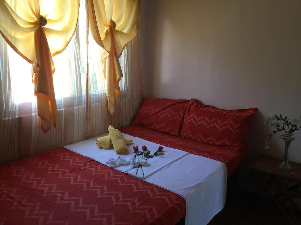 Four-Bedroom House - Photo 11