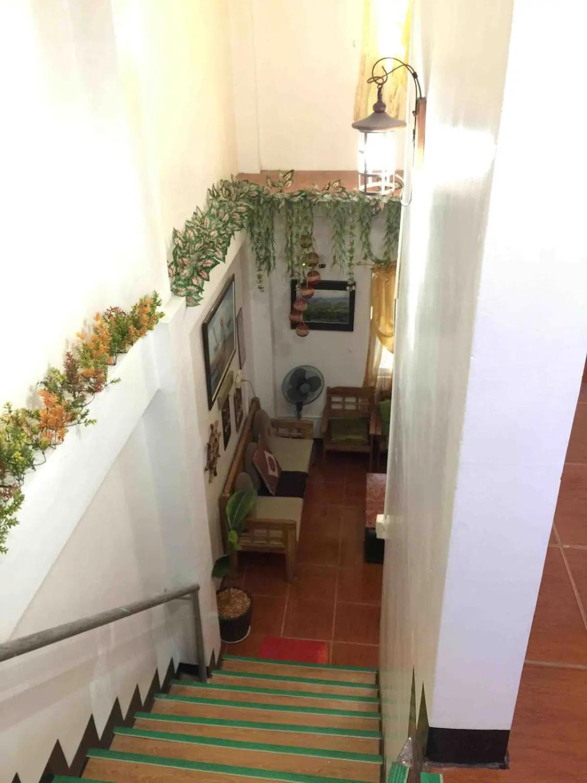 Four-Bedroom House - Photo 22