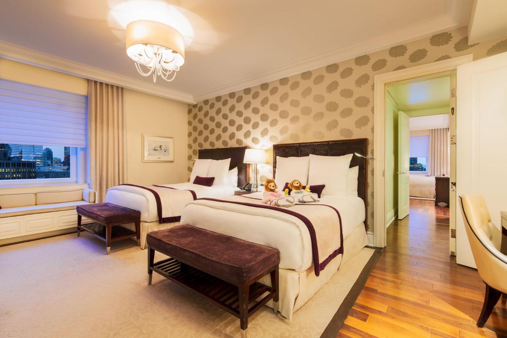 Large Signature Queen Room with Two Queen Beds and City View