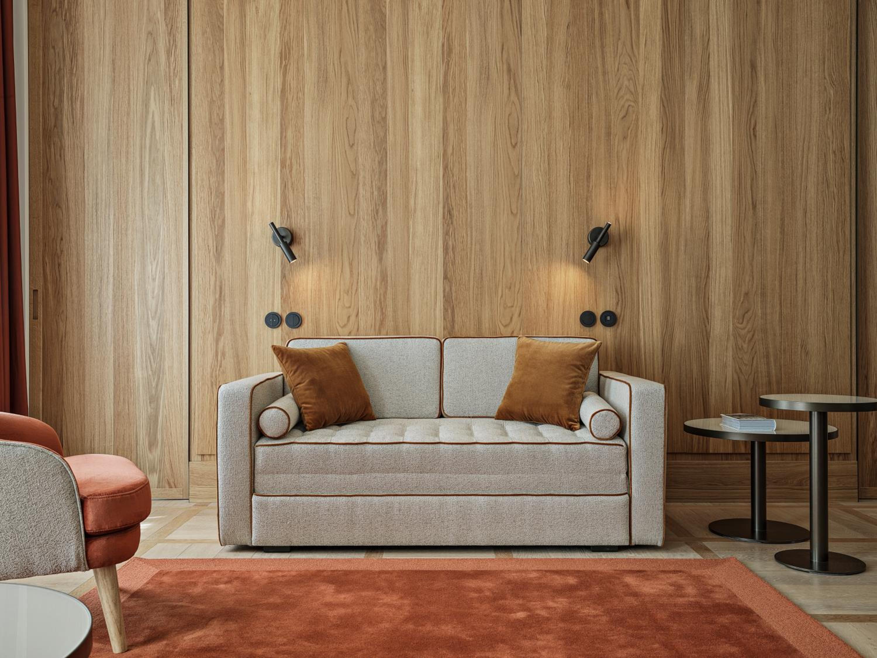 Suite - Photo 11