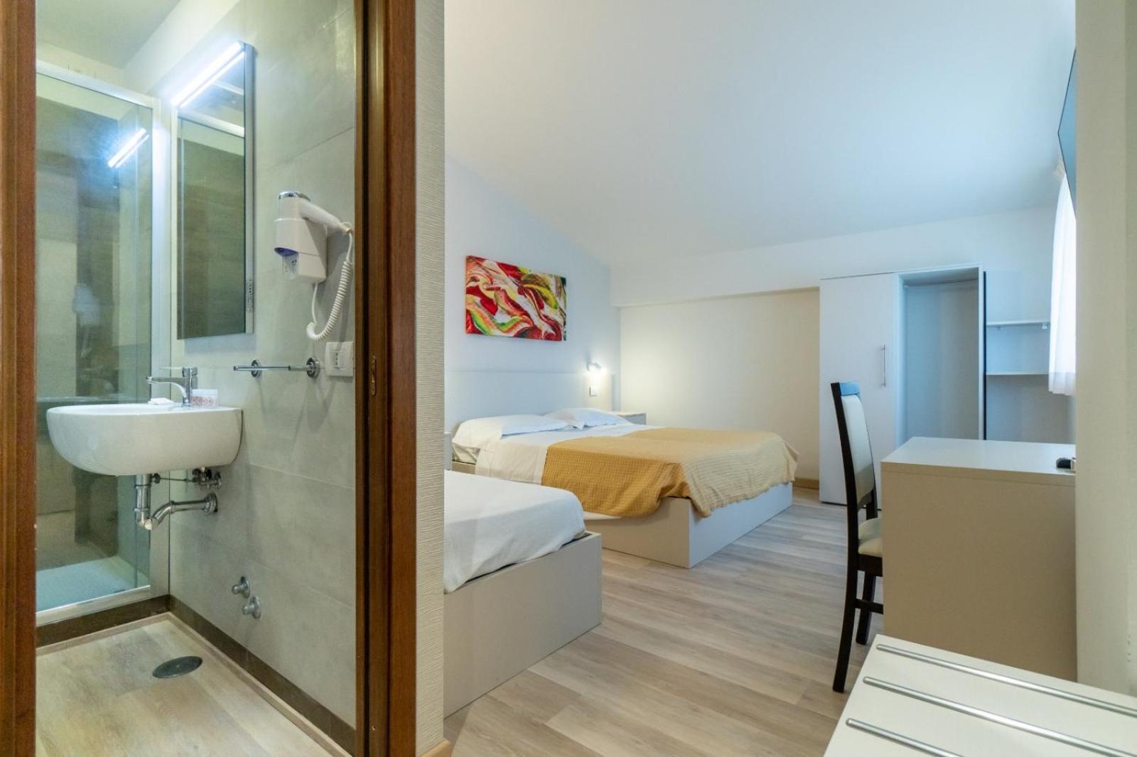 Triple Room - Photo 1