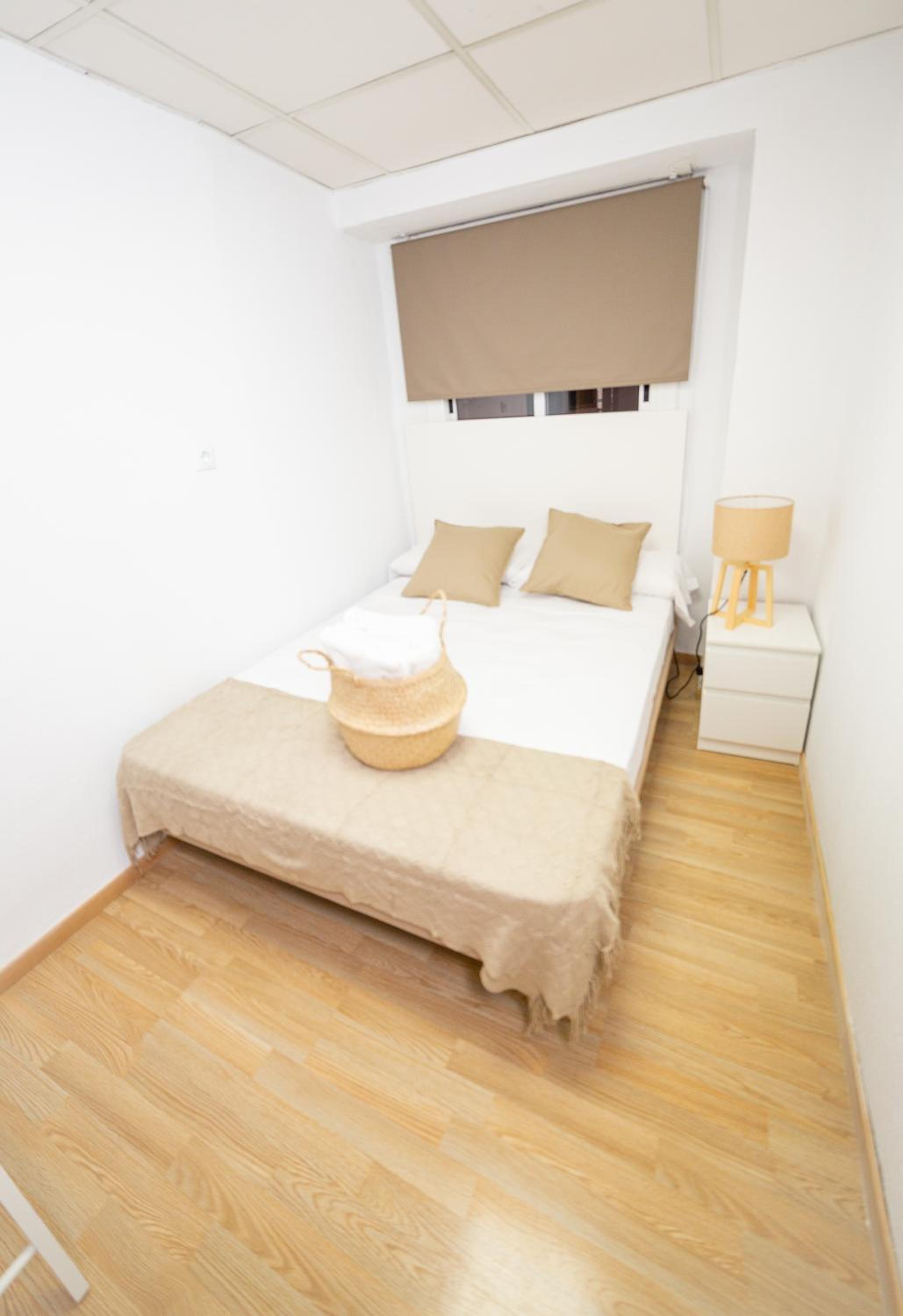 Habitación Doble Estándar Interior con Baño Compartido.