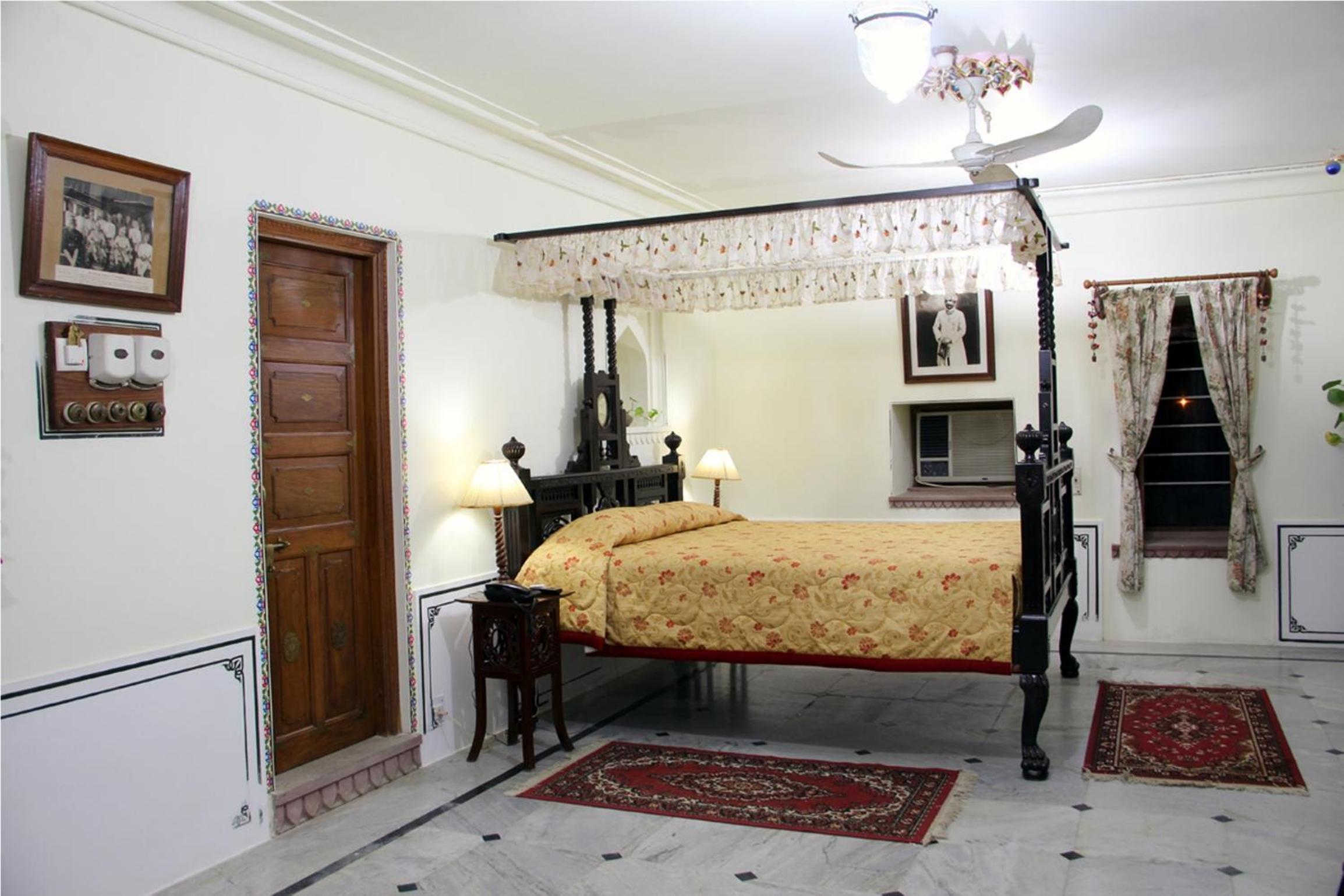 Suite - Photo 5
