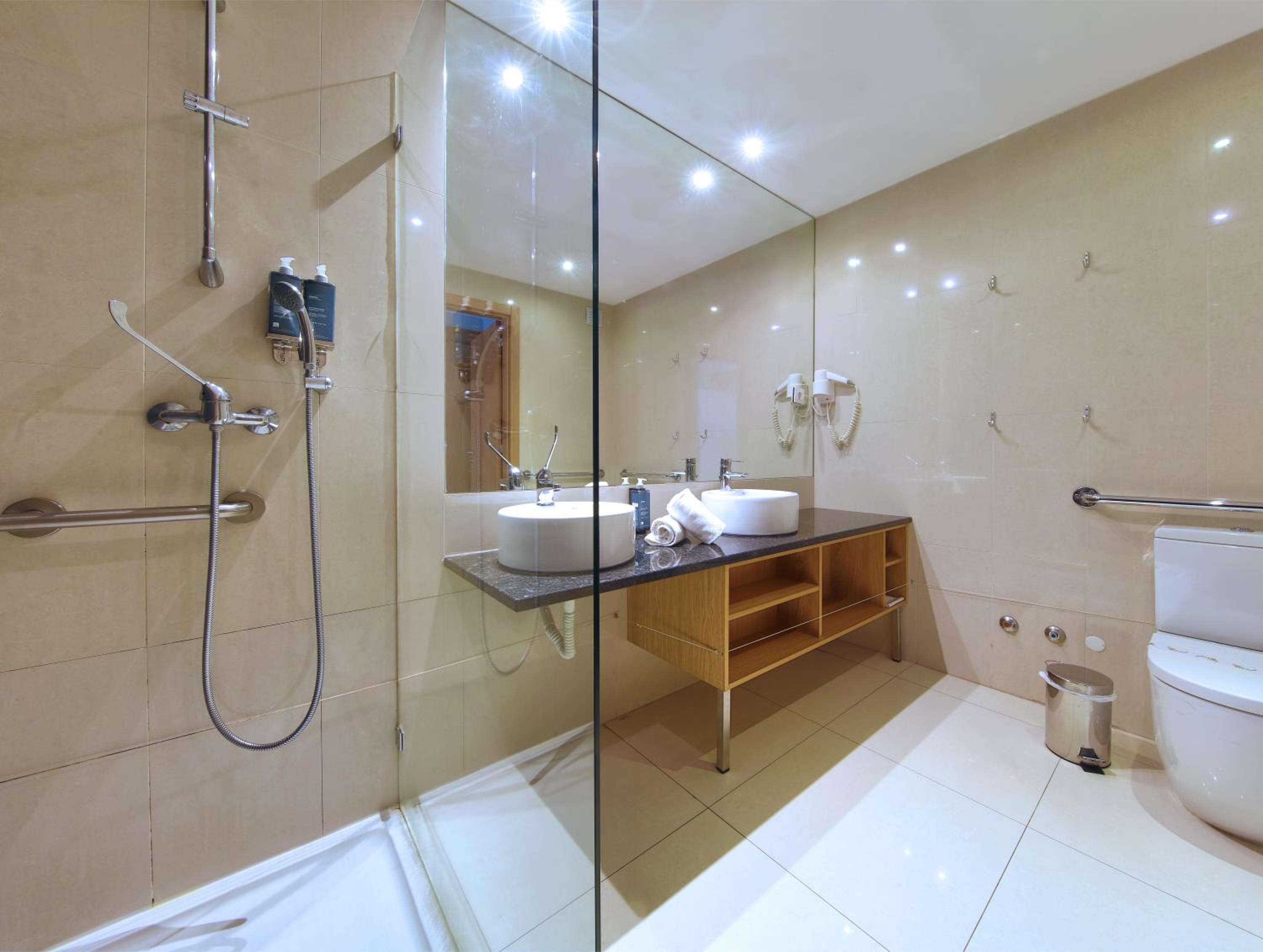 Superior Double or Twin Room - Photo 4