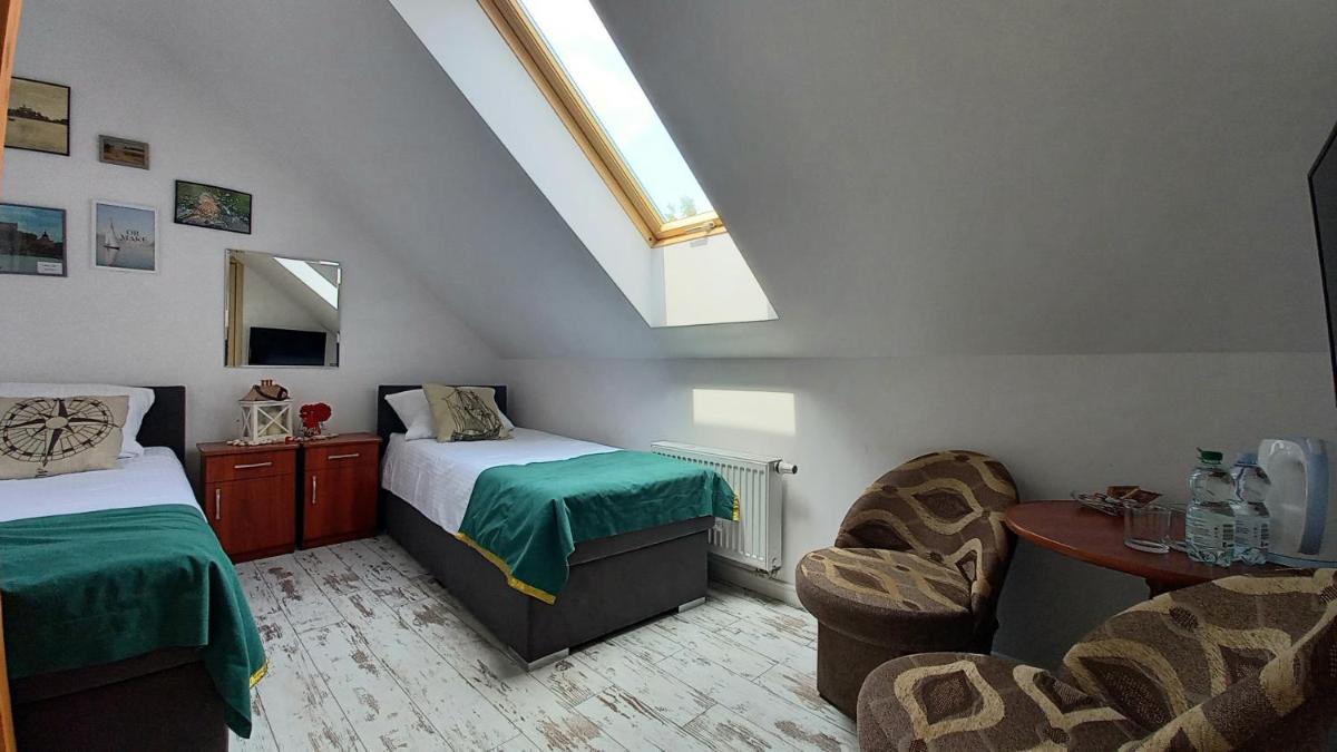 Standard Twin Room - Photo 1
